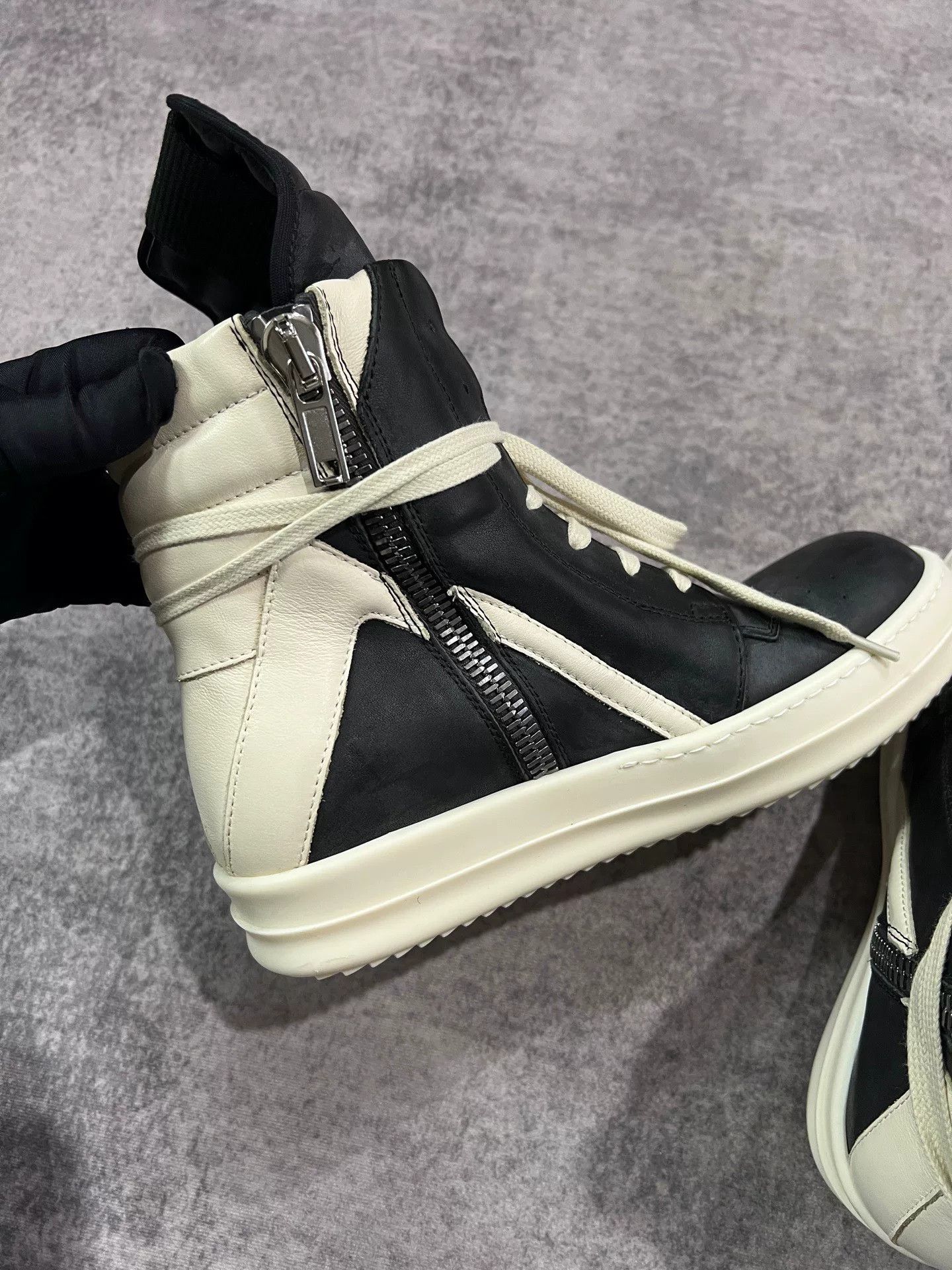 Rick Owens rick owens black and white high-top sneakers Size US 6.5 / EU 39-40 - 6 Thumbnail