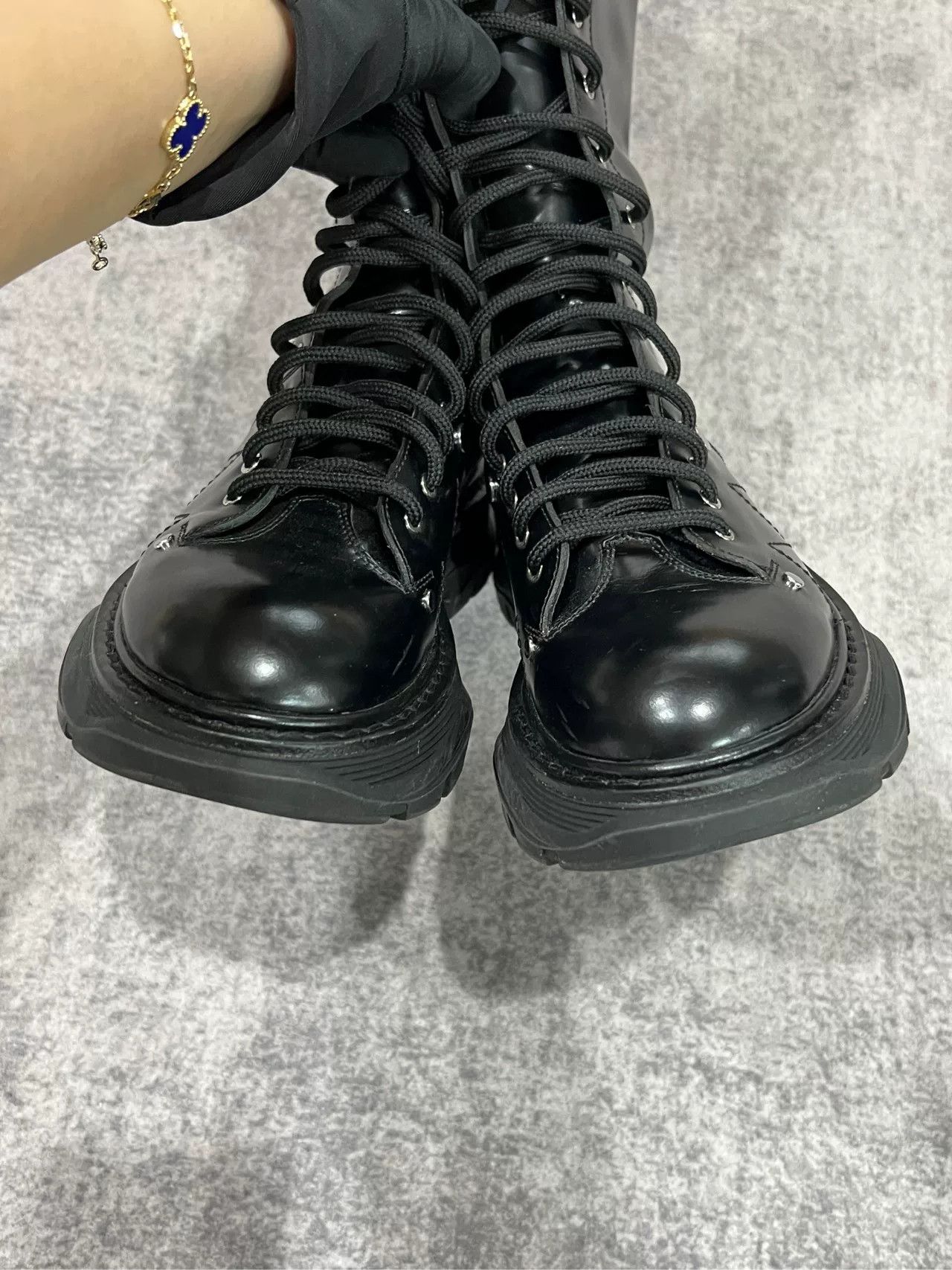 Alexander McQueen alexander mcqueen knight boots in black Size US 8 / EU 41 - 4 Thumbnail