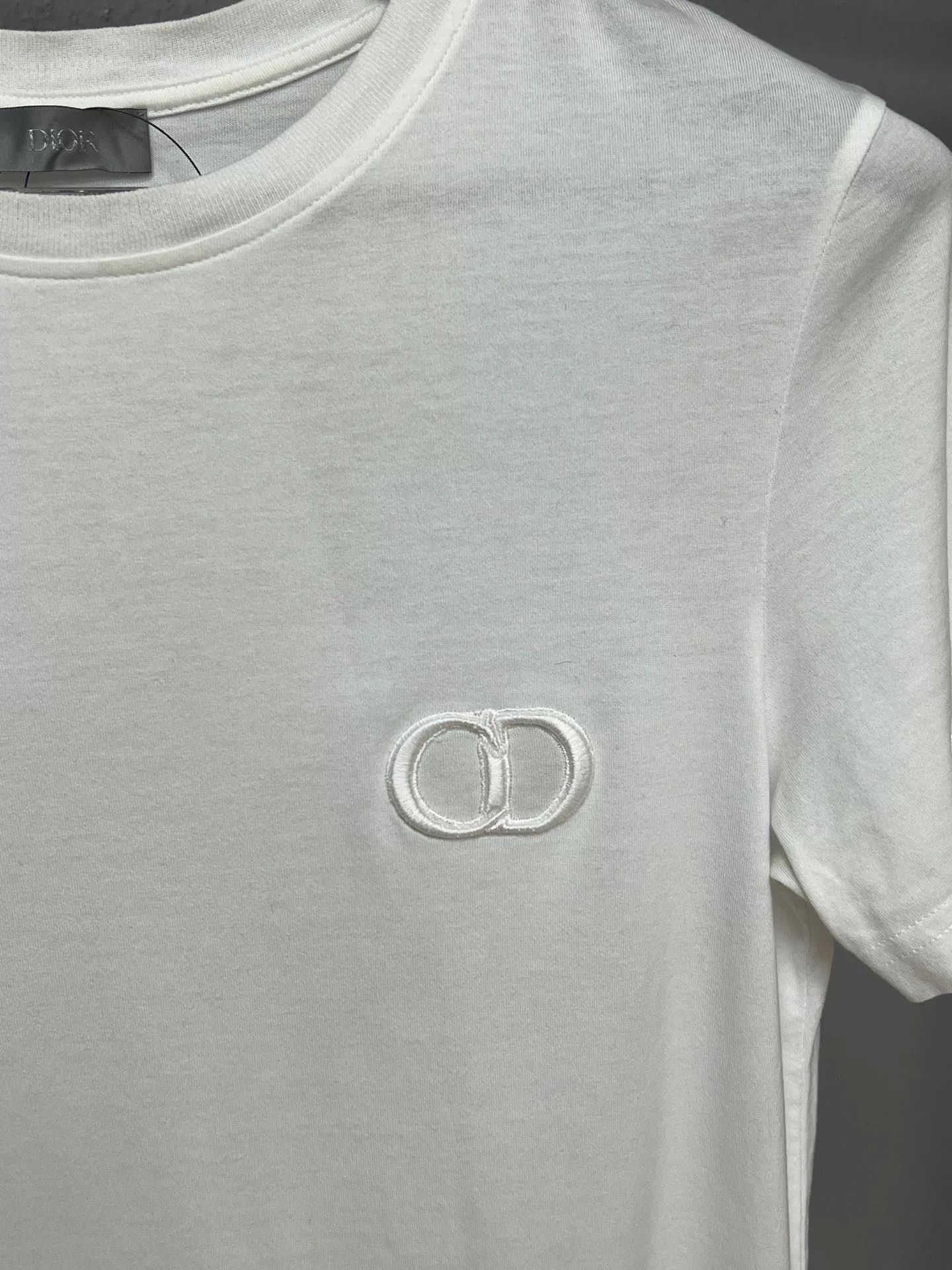 Dior Dior Short Sleeve T-Shirt in White Size US S / EU 44-46 / 1 - 3 Thumbnail