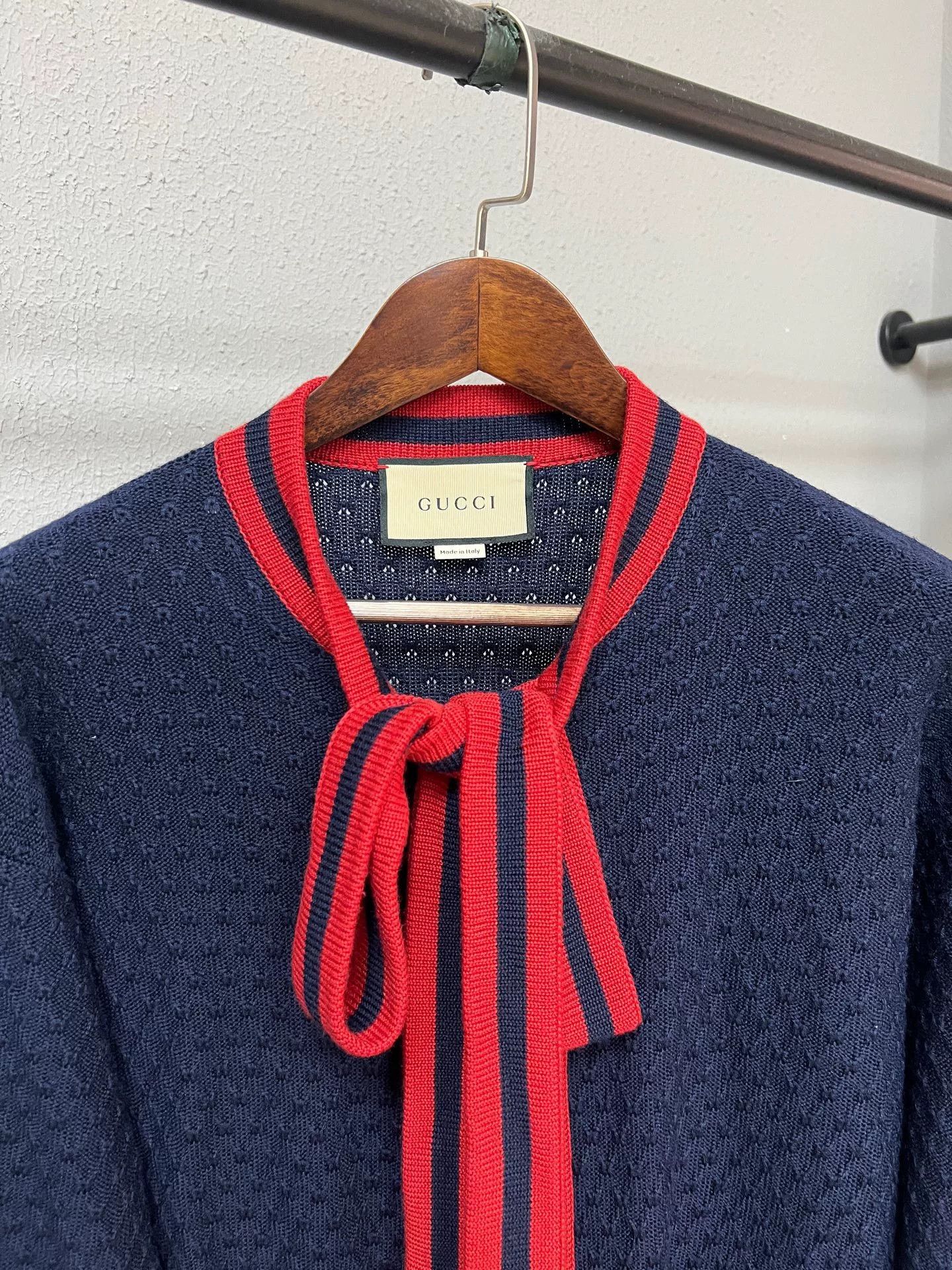 Gucci gucci knit top with red detailing Size L / US 10 / IT 46 - 3 Thumbnail
