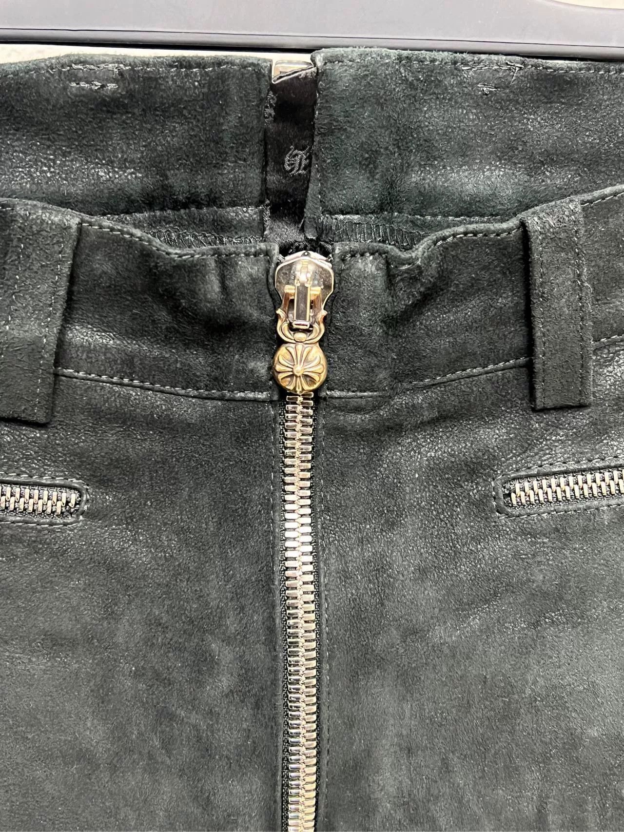 Chrome Hearts chrome hearts suede long pants Size US 27 - 4 Thumbnail