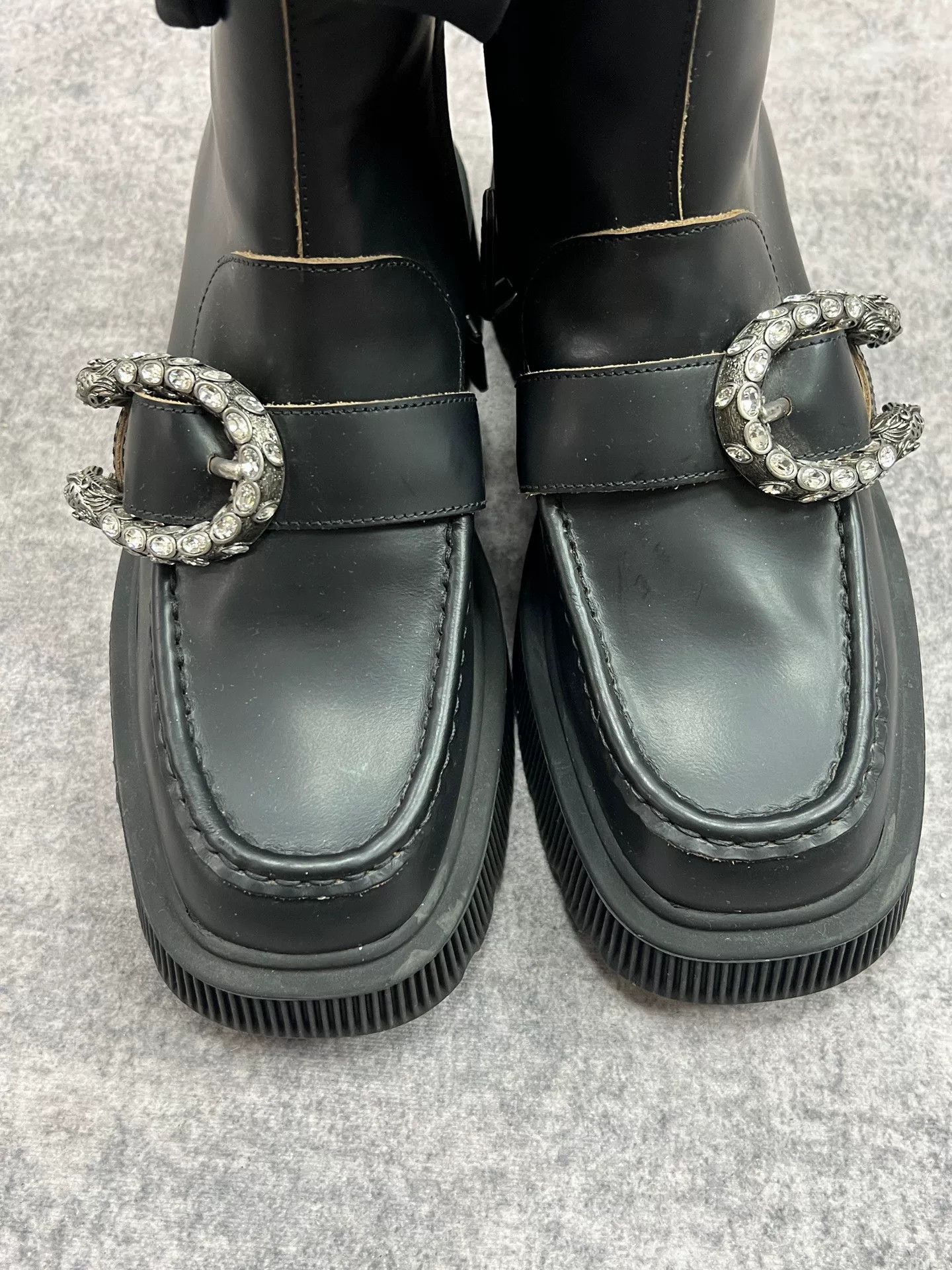 Gucci gucci embellished black ankle boots size 36 Size US 6 / IT 36 - 3 Thumbnail