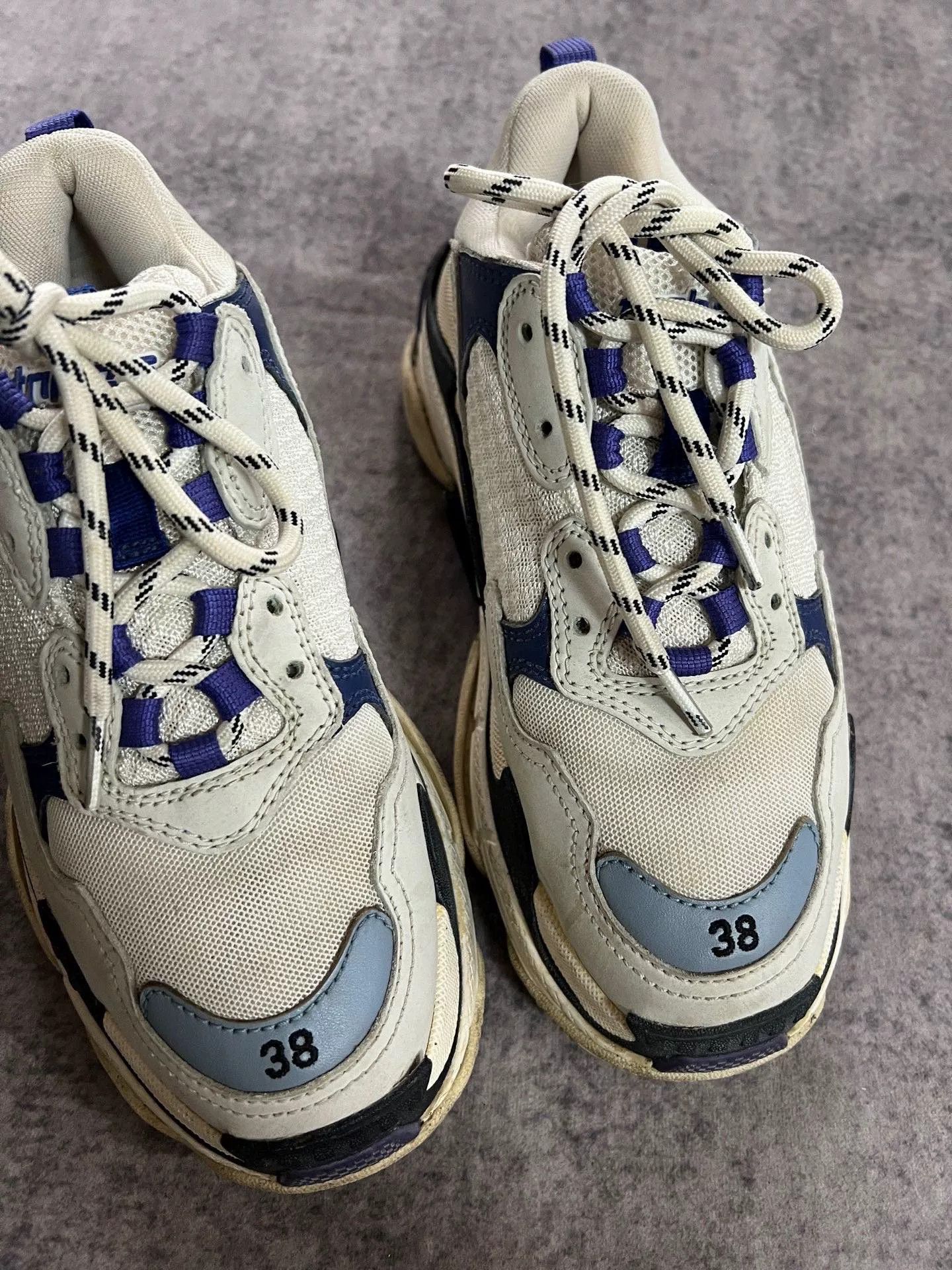 Balenciaga balenciaga white and purple dad sneakers Size US 6 / EU 39 - 2 Thumbnail