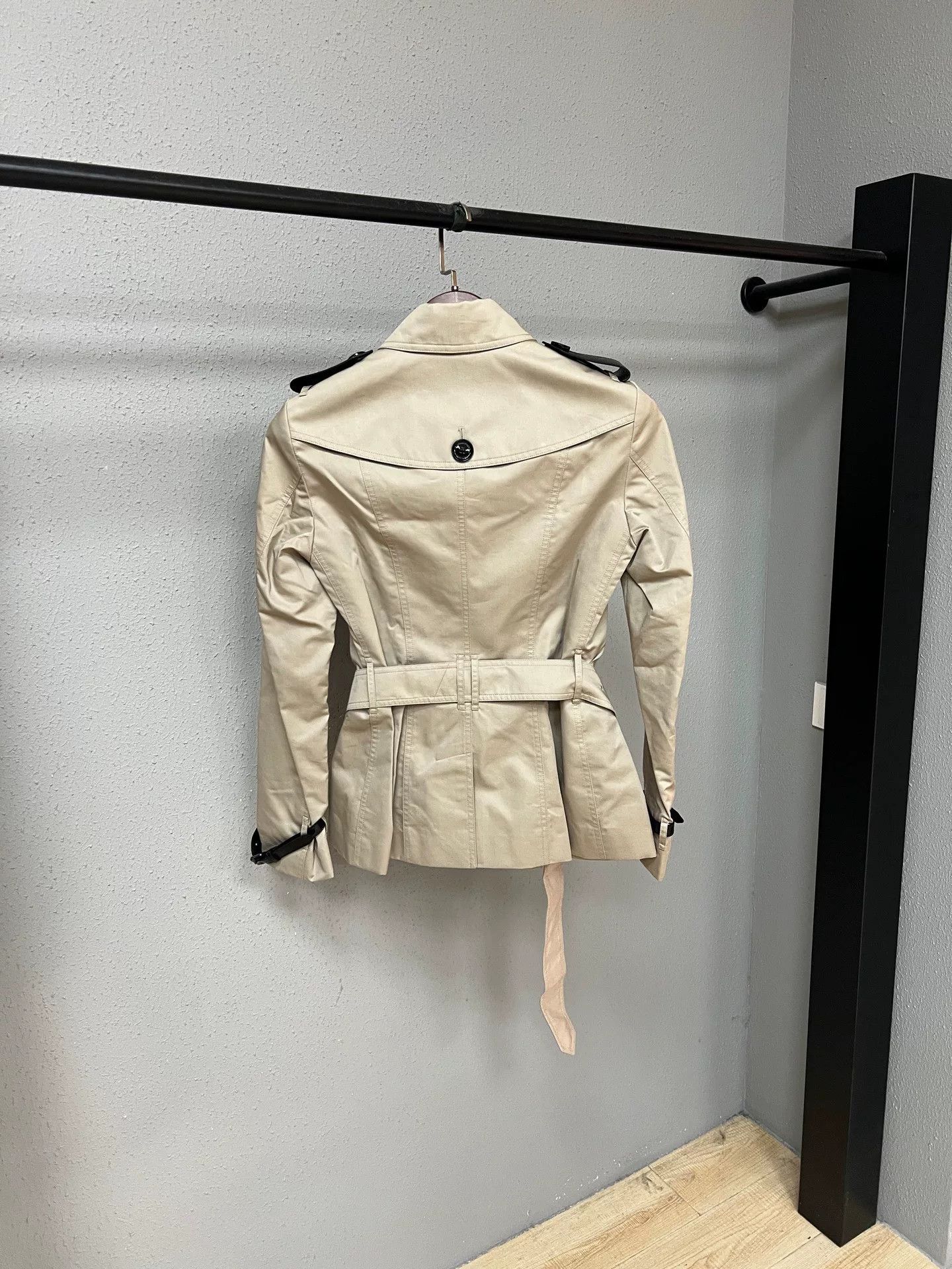 Burberry Burberry Check Pattern Trench Coat Size UK6 Size XS / US 0-2 / IT 36-38 - 2 Thumbnail