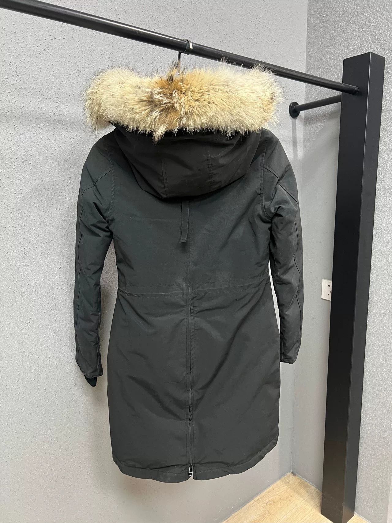 Canada Goose canada goose black down jacket with fur hood Size XS / US 0-2 / IT 36-38 - 2 Thumbnail