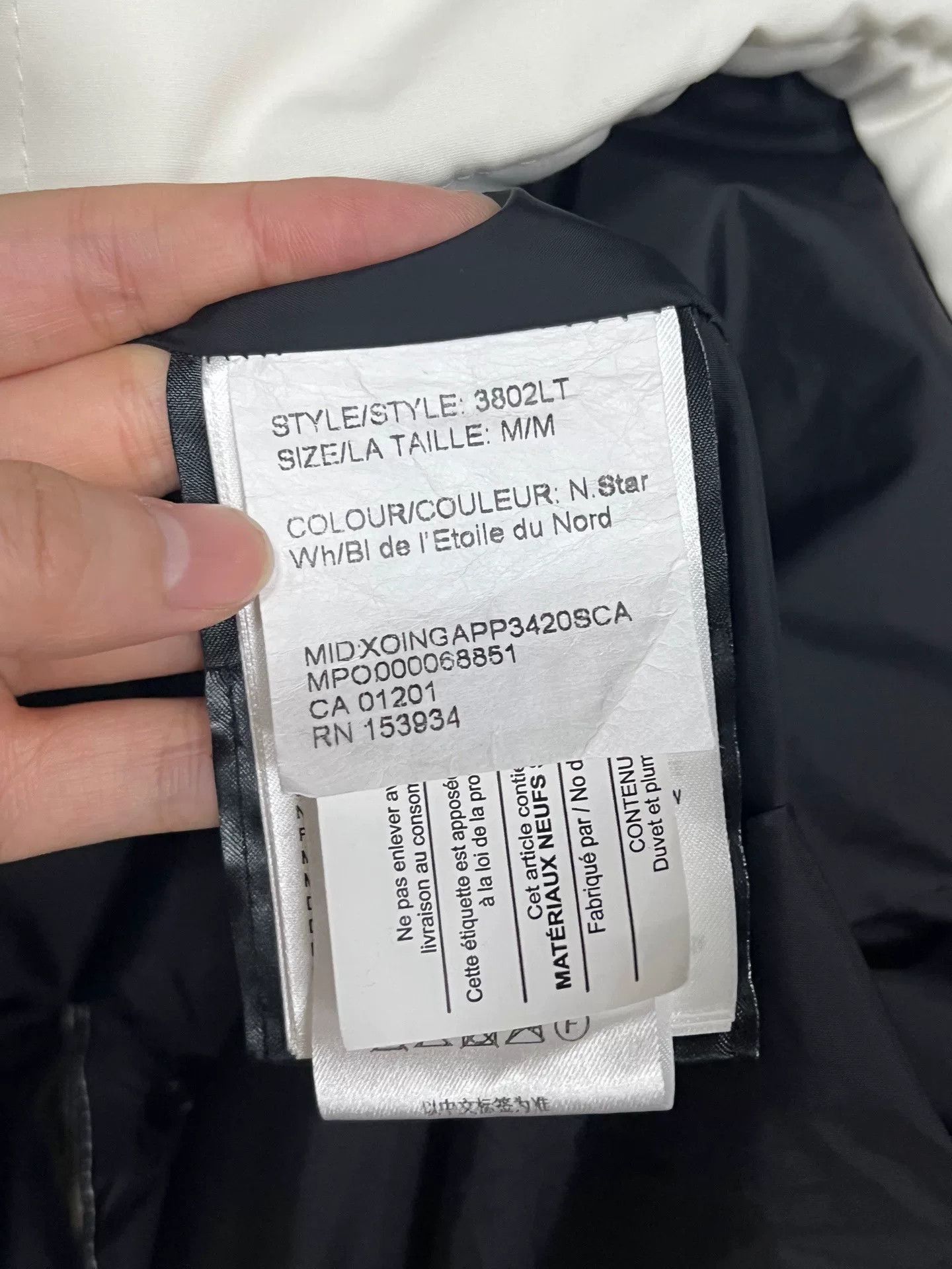 Canada Goose canada goose white down jacket size m Size US M / EU 48-50 / 2 - 4 Thumbnail