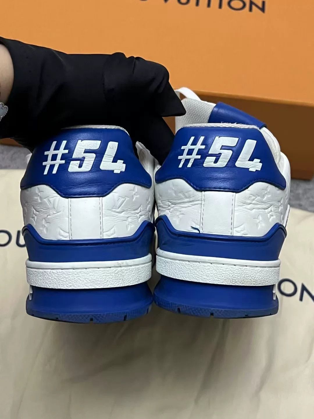 Louis Vuitton louis vuitton blue and white trainer shoes Size US 7 / EU 40 - 8 Thumbnail
