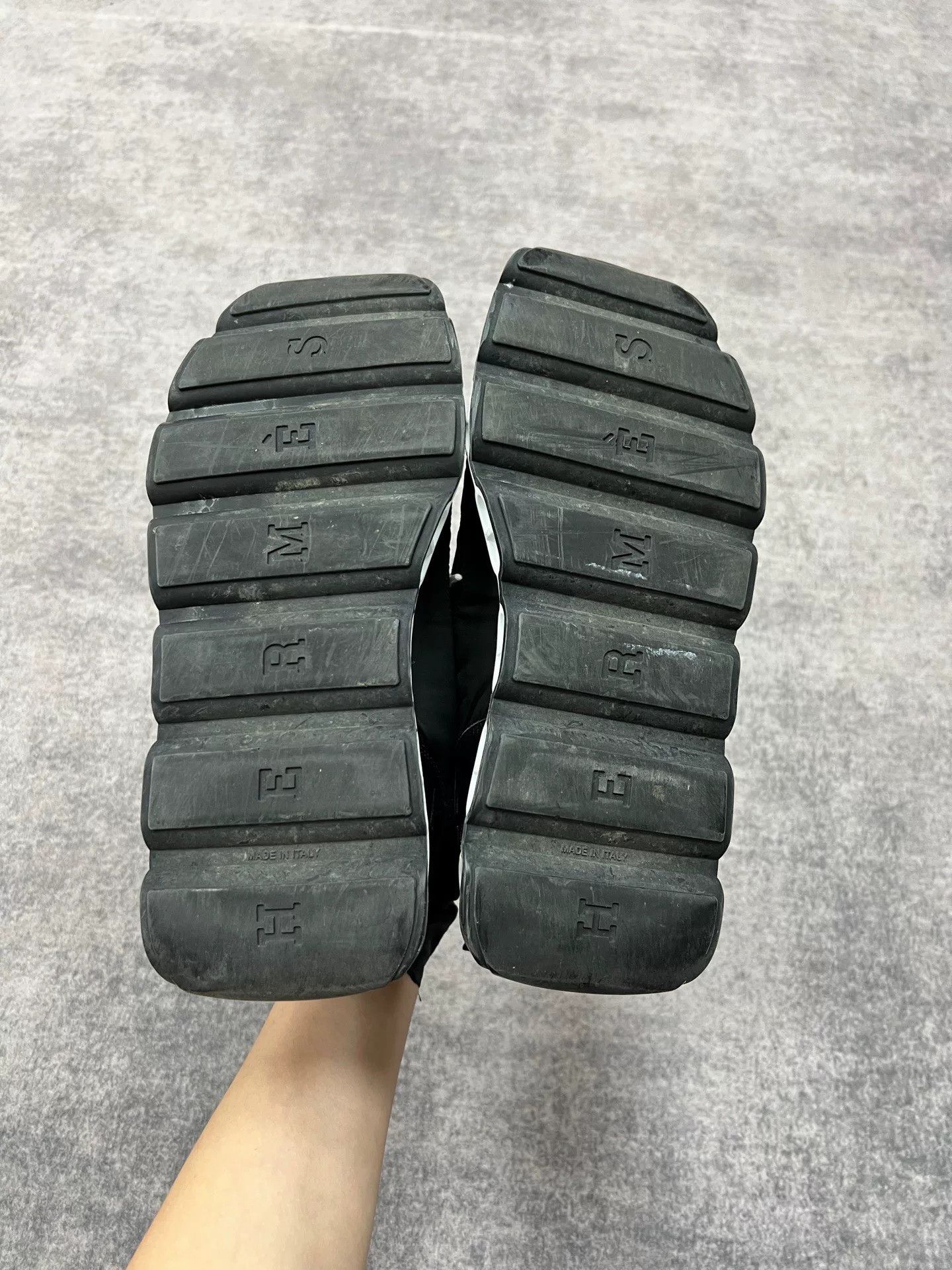 Hermes Hermes Thick Sole Sneakers in Black Size US 10.5 / EU 43-44 - 8 Thumbnail