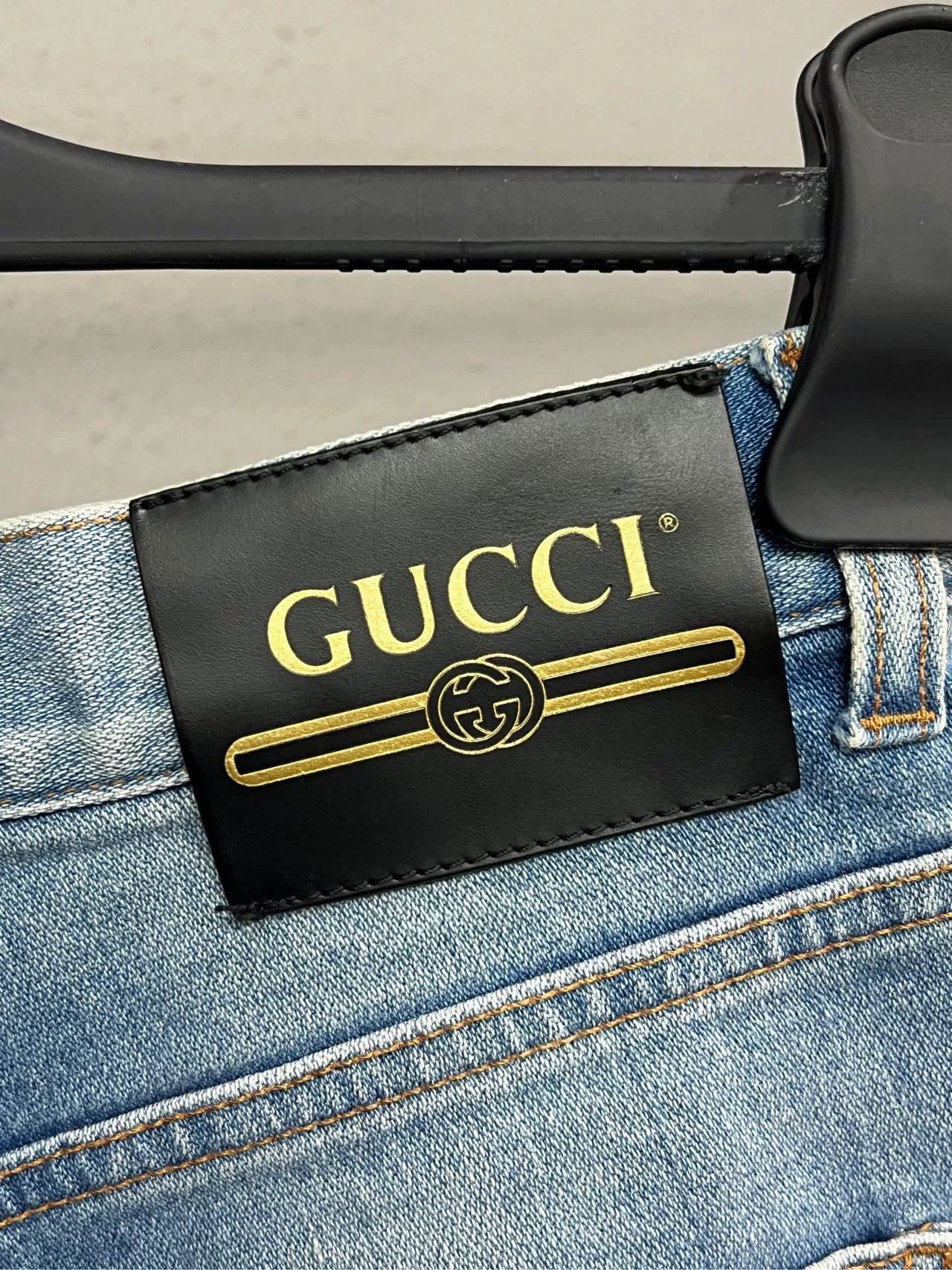 Gucci gucci cherry denim shorts size 27 Size 27" / US 4 / IT 40 - 3 Thumbnail