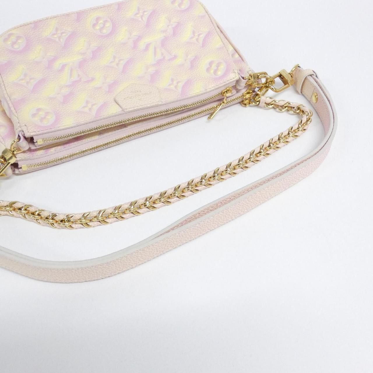 Louis Vuitton Louis Vuitton Louis Vuitton Multi Pochette Accessoires Monogram 2way Shoulder Bag Leather Shoulder Bag M46093 DUTY FREE for USA Size ONE SIZE - 6 Thumbnail
