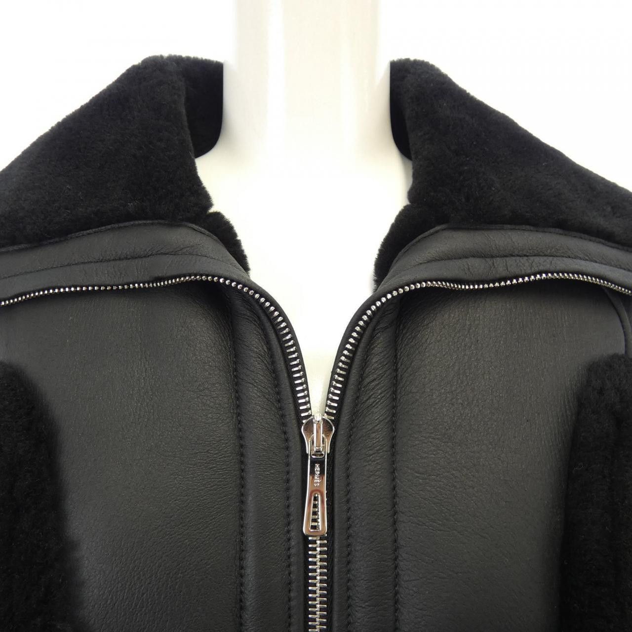 Hermes Hermes Hermès Mouton Coat Natural Material Outerwear DUTY FREE for USA Size ONE SIZE - 5 Thumbnail