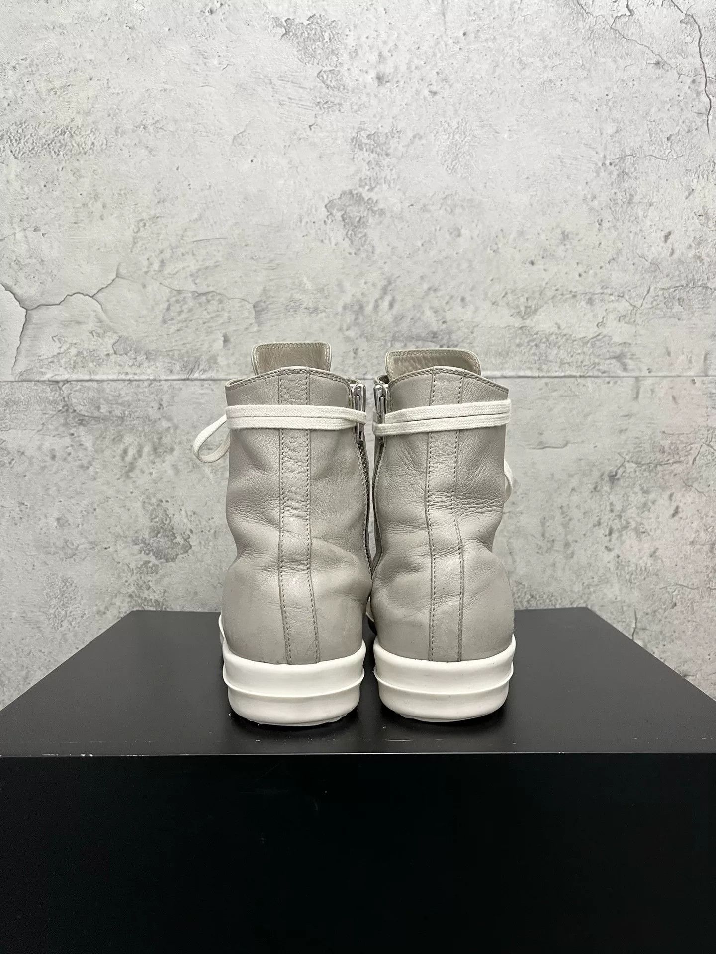 Rick Owens rick owens gray high-top leather sneakers Size US 10.5 / EU 43-44 - 6 Thumbnail