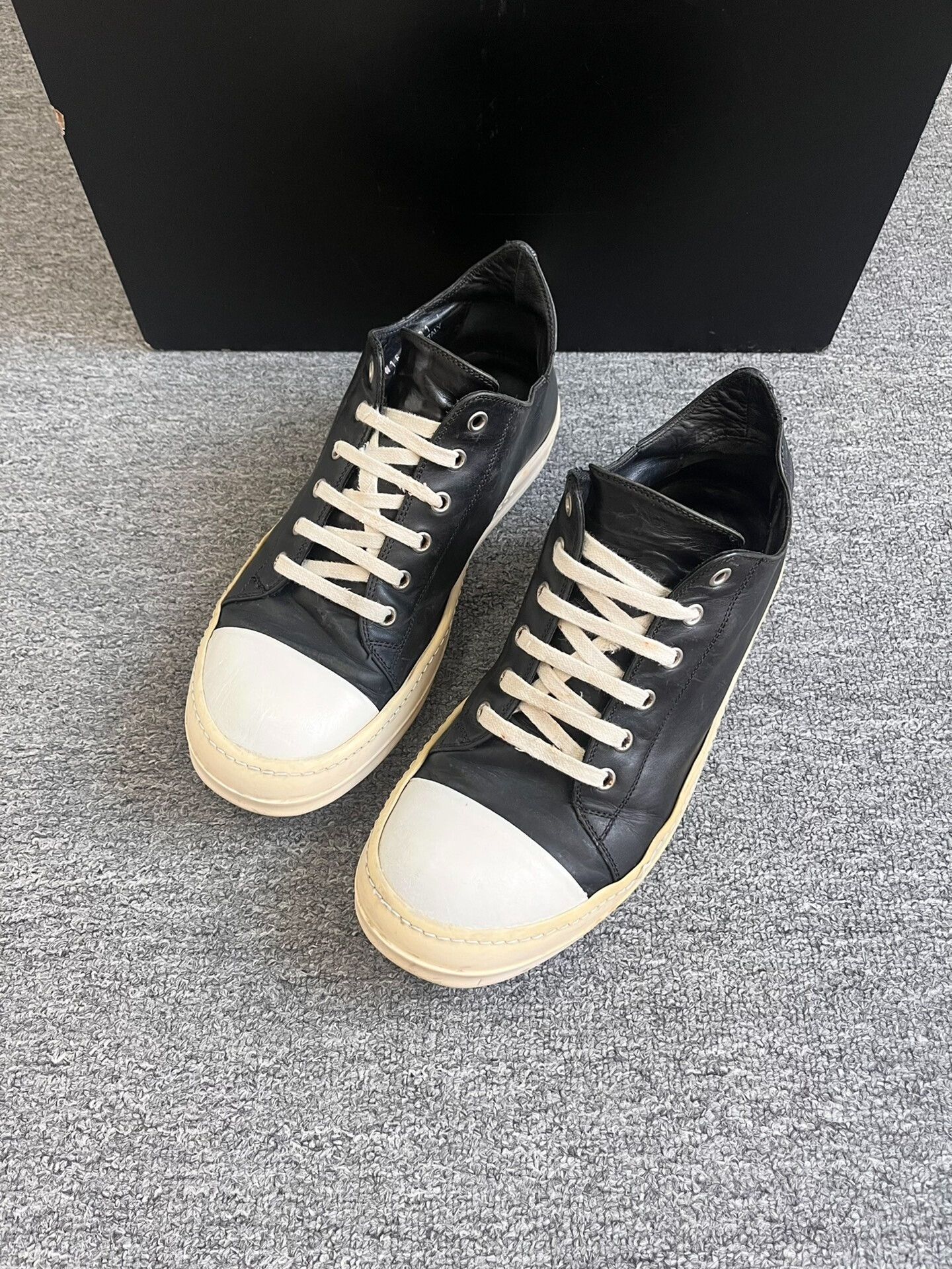 Rick Owens rick owens classic low-top leather sneakers Size US 9.5 / EU 42-43 - 2 Thumbnail