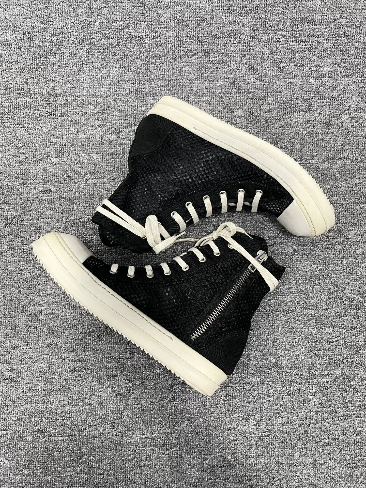 Rick Owens rick owens black high-top sneakers size 40 Size US 10.5 / EU 43-44 - 4 Thumbnail