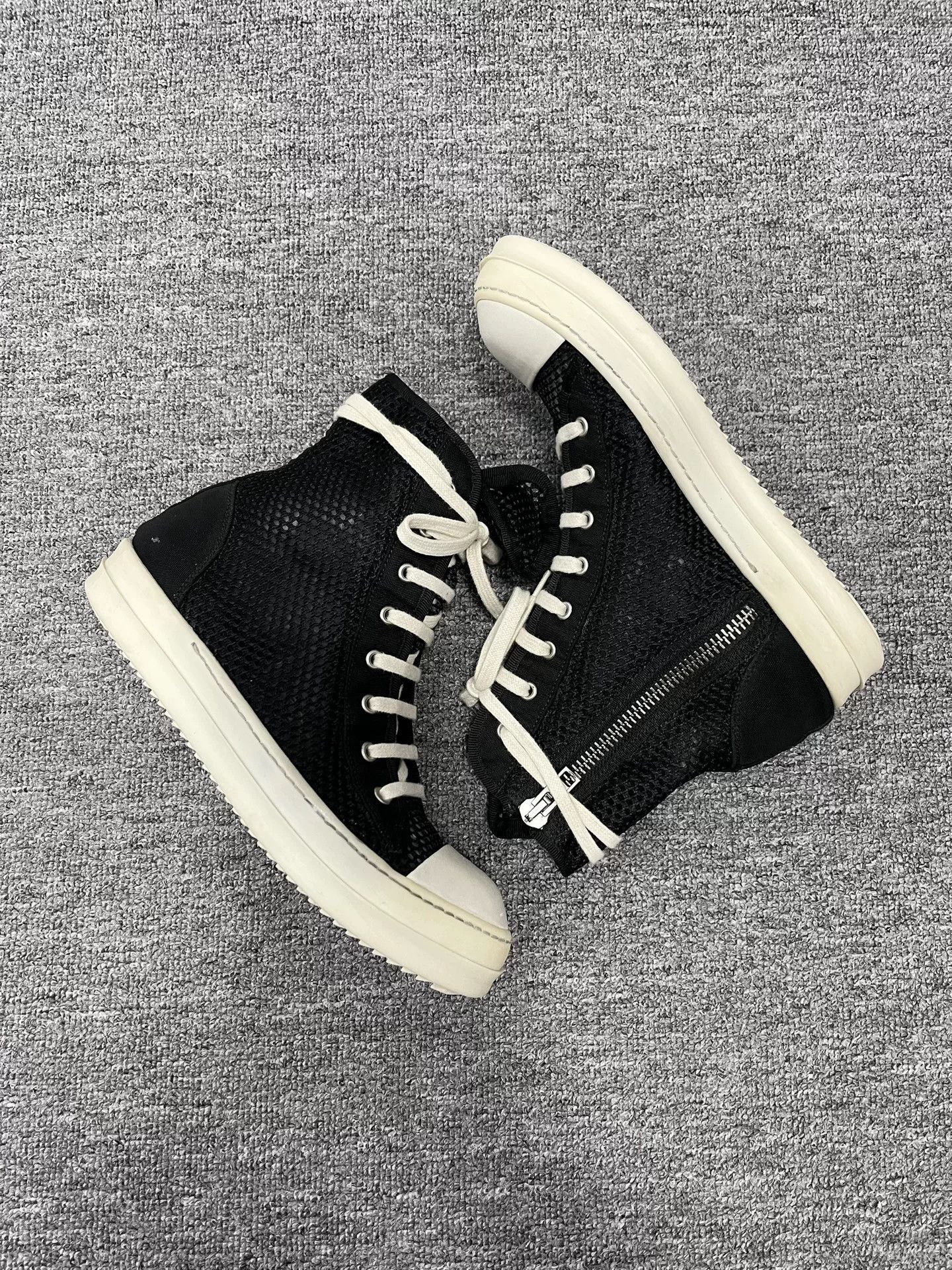 Rick Owens rick owens black high-top sneakers size 40 Size US 10.5 / EU 43-44 - 3 Thumbnail