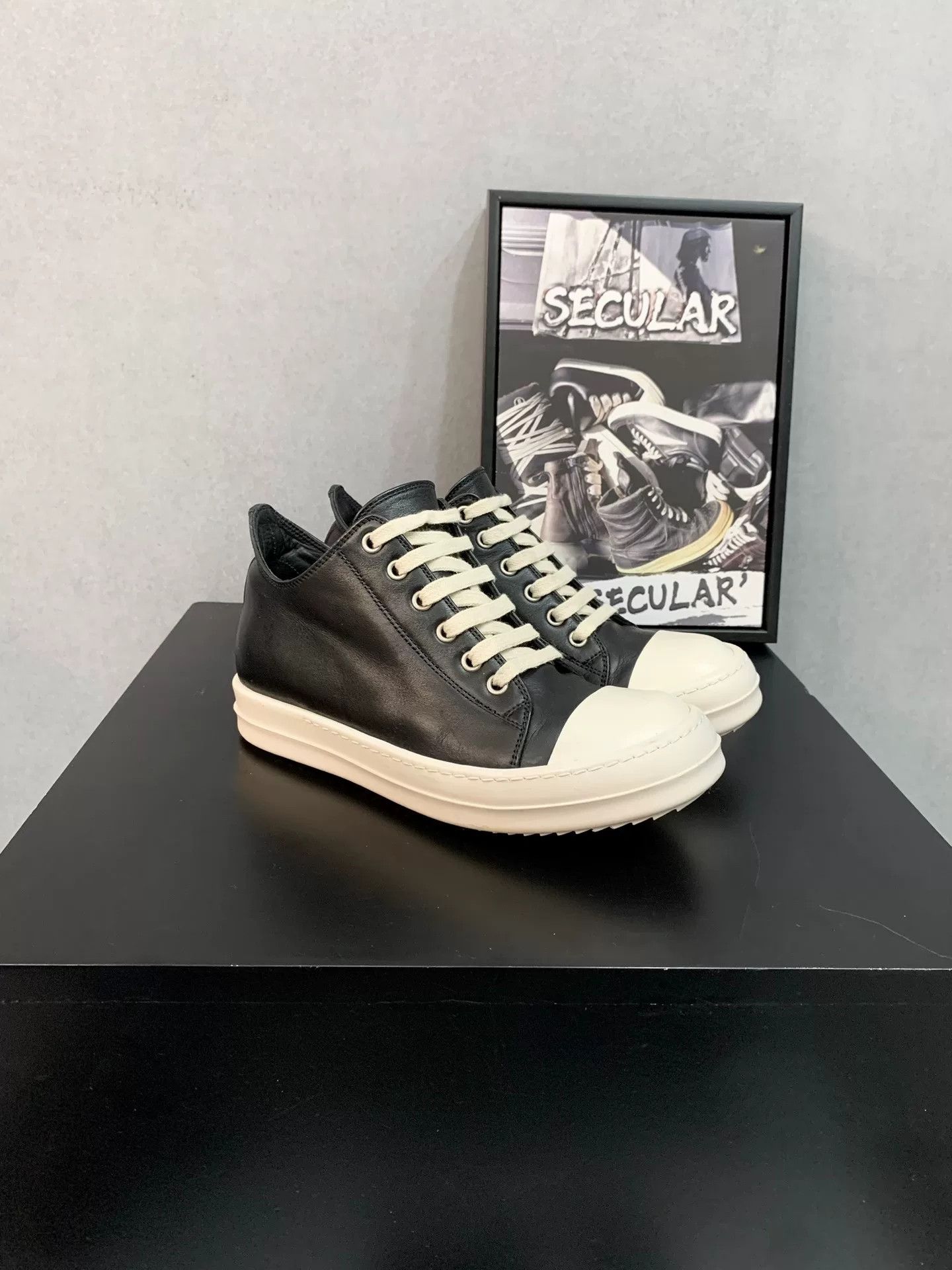 Rick Owens rick owens low-top leather sneakers in black Size US 5.5 / EU 38 - 2 Thumbnail