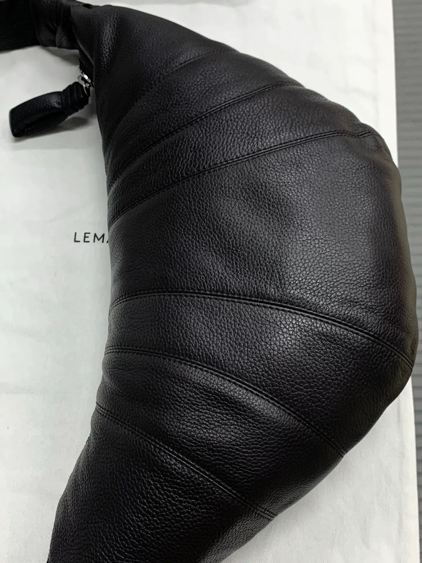 Lemaire Lemaire Croissant Bag in Deep Brown Leather Size ONE SIZE - 5 Thumbnail