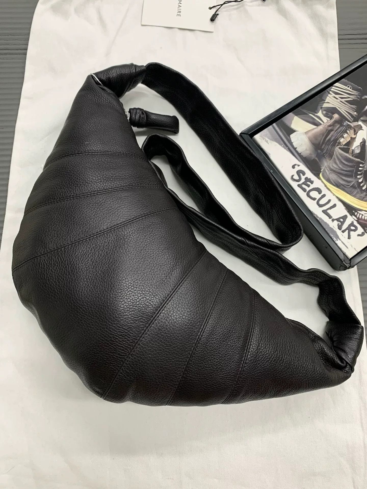 Lemaire Lemaire Croissant Bag in Deep Brown Leather Size ONE SIZE - 3 Thumbnail