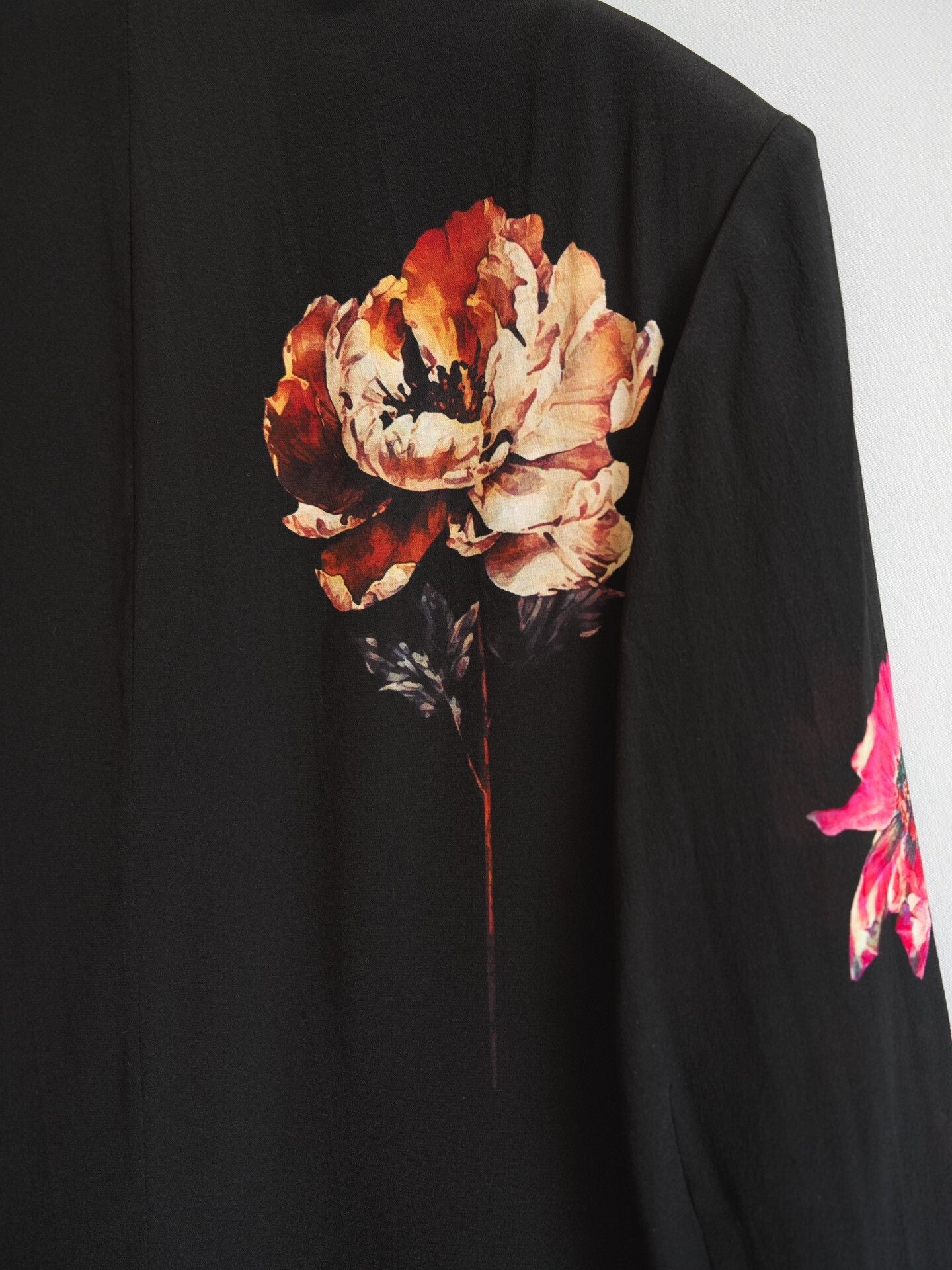 Yohji Yamamoto yohji yamamoto floral silk coat Size S / US 4 / IT 40 - 8 Thumbnail