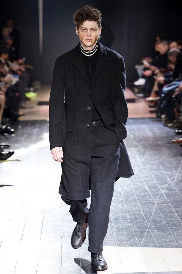 Yohji Yamamoto yohji yamamoto wool coat with print design Size US M / EU 48-50 / 2 - 8 Thumbnail