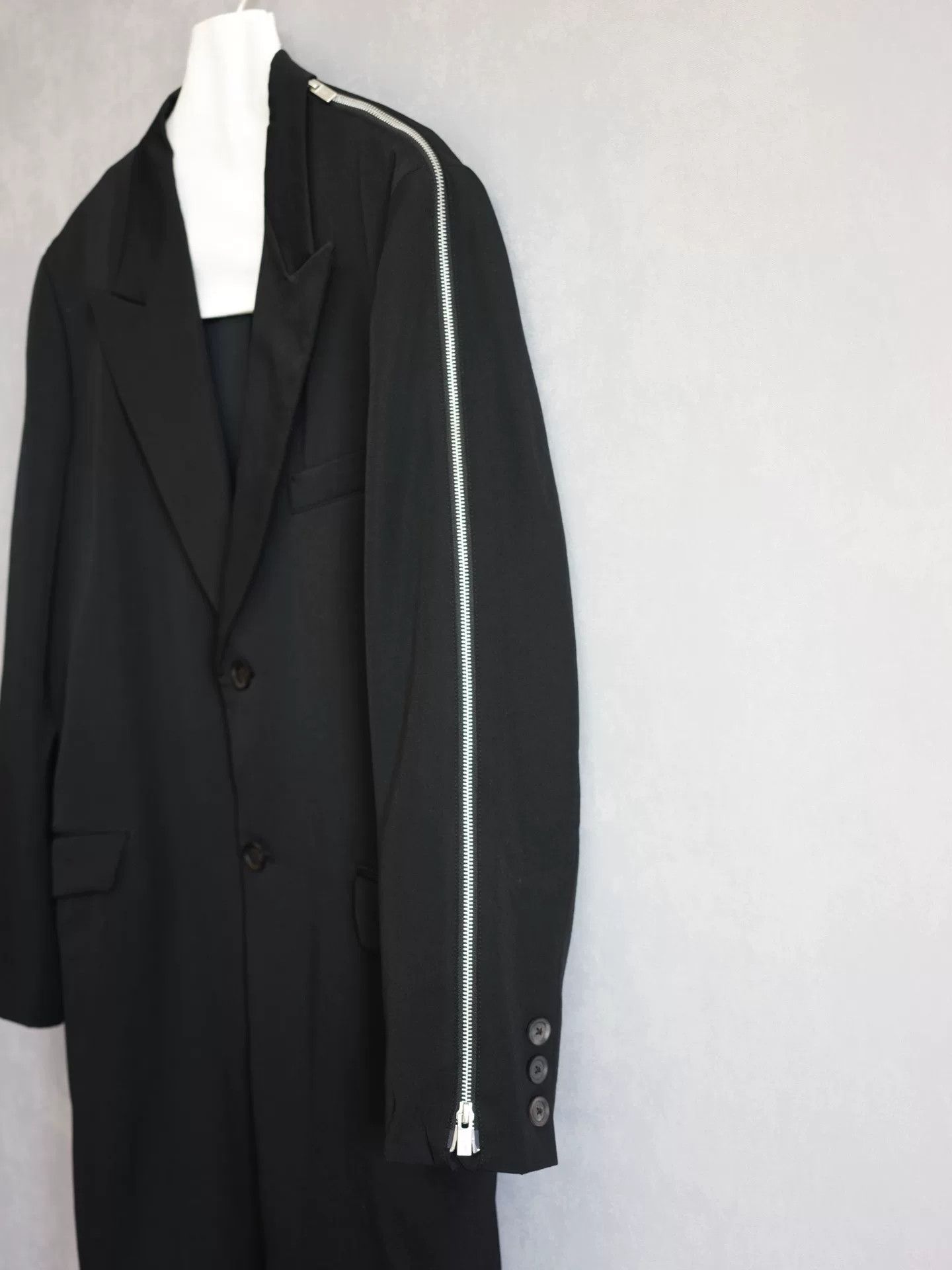 Yohji Yamamoto yohji yamamoto black side zip long coat Size US M / EU 48-50 / 2 - 5 Thumbnail