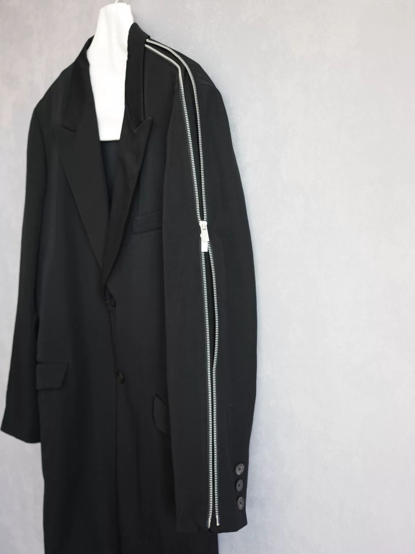 Yohji Yamamoto yohji yamamoto black side zip long coat Size US M / EU 48-50 / 2 - 6 Thumbnail