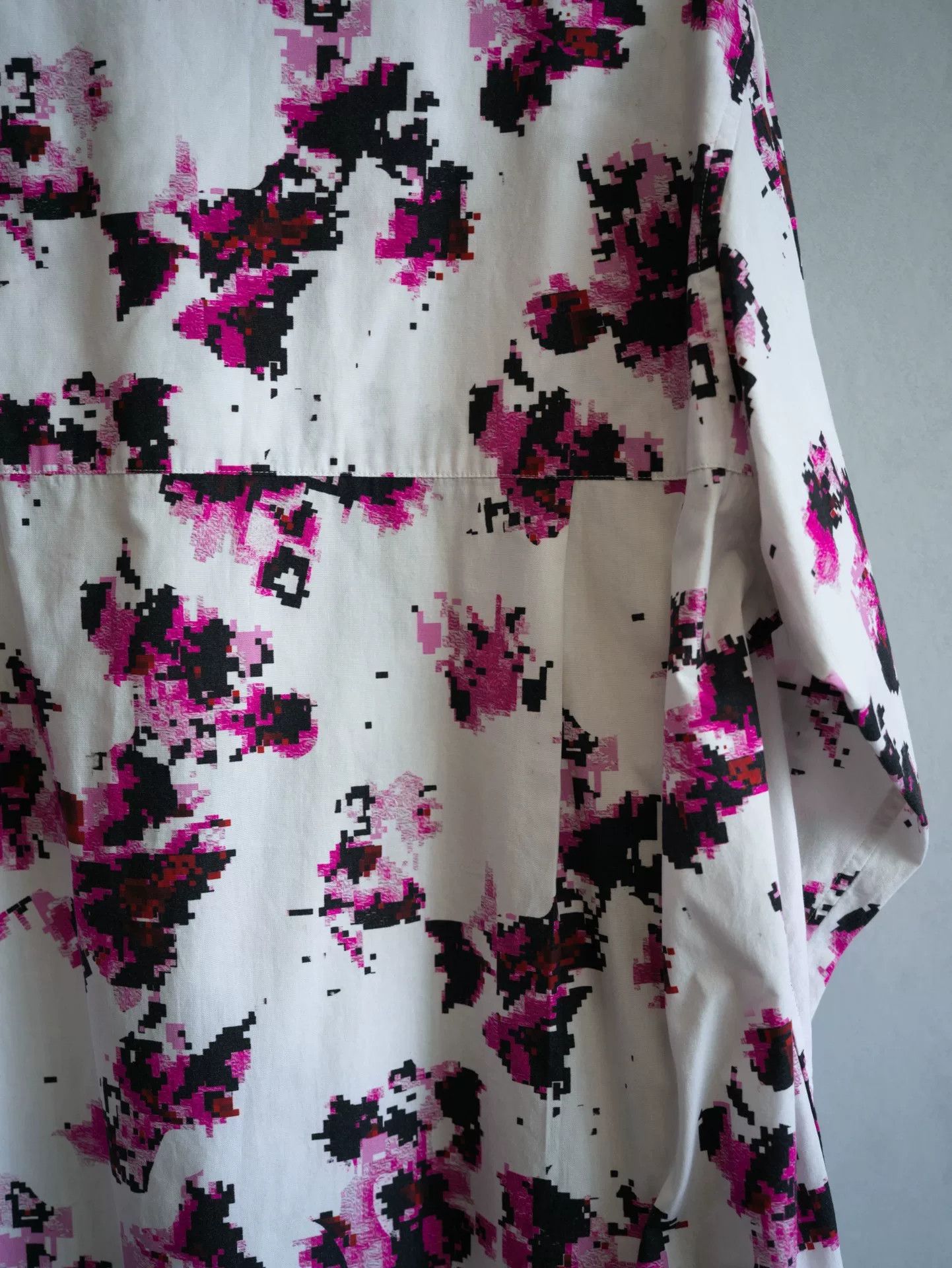 Yohji Yamamoto Yohji Yamamoto Floral Shirt with Black Collar Size L / US 10 / IT 46 - 8 Thumbnail
