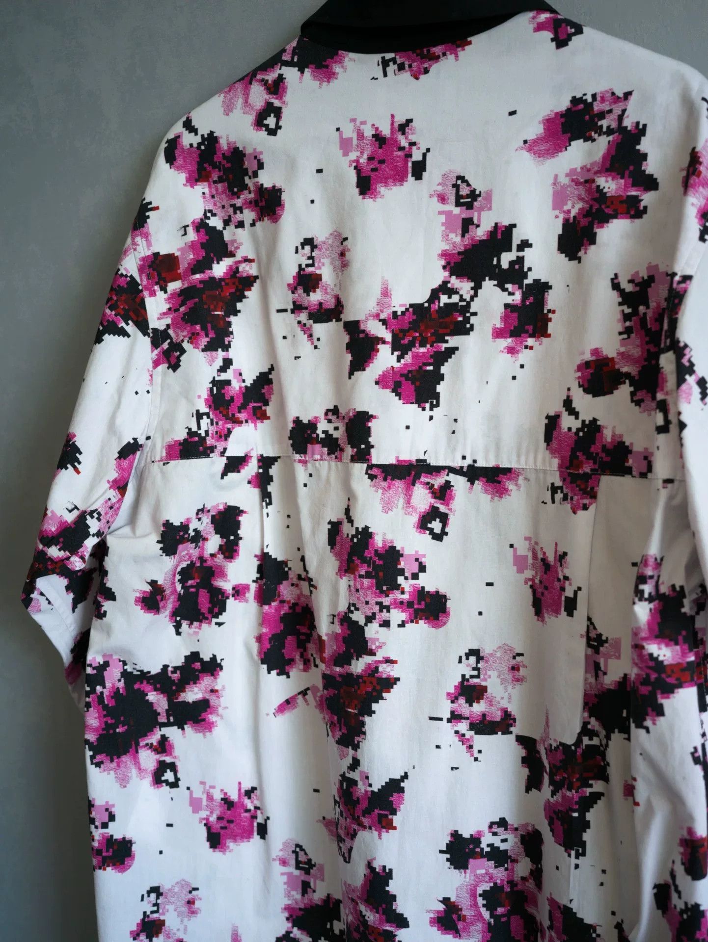 Yohji Yamamoto Yohji Yamamoto Floral Shirt with Black Collar Size L / US 10 / IT 46 - 7 Thumbnail