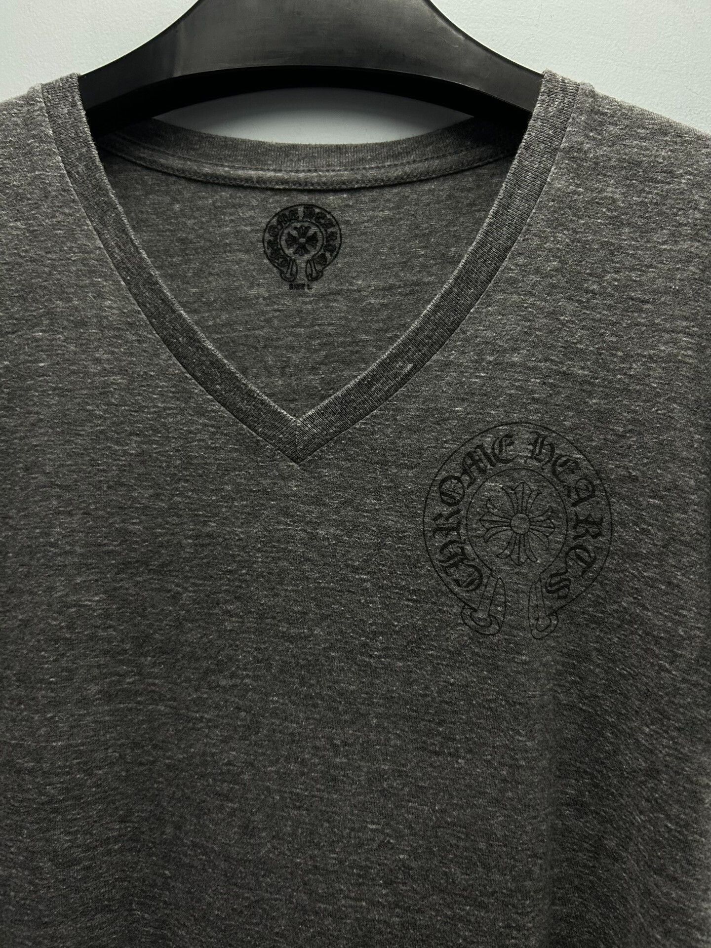 Chrome Hearts chrome hearts gray deep v-neck short sleeve tee Size L / US 10 / IT 46 - 2 Thumbnail