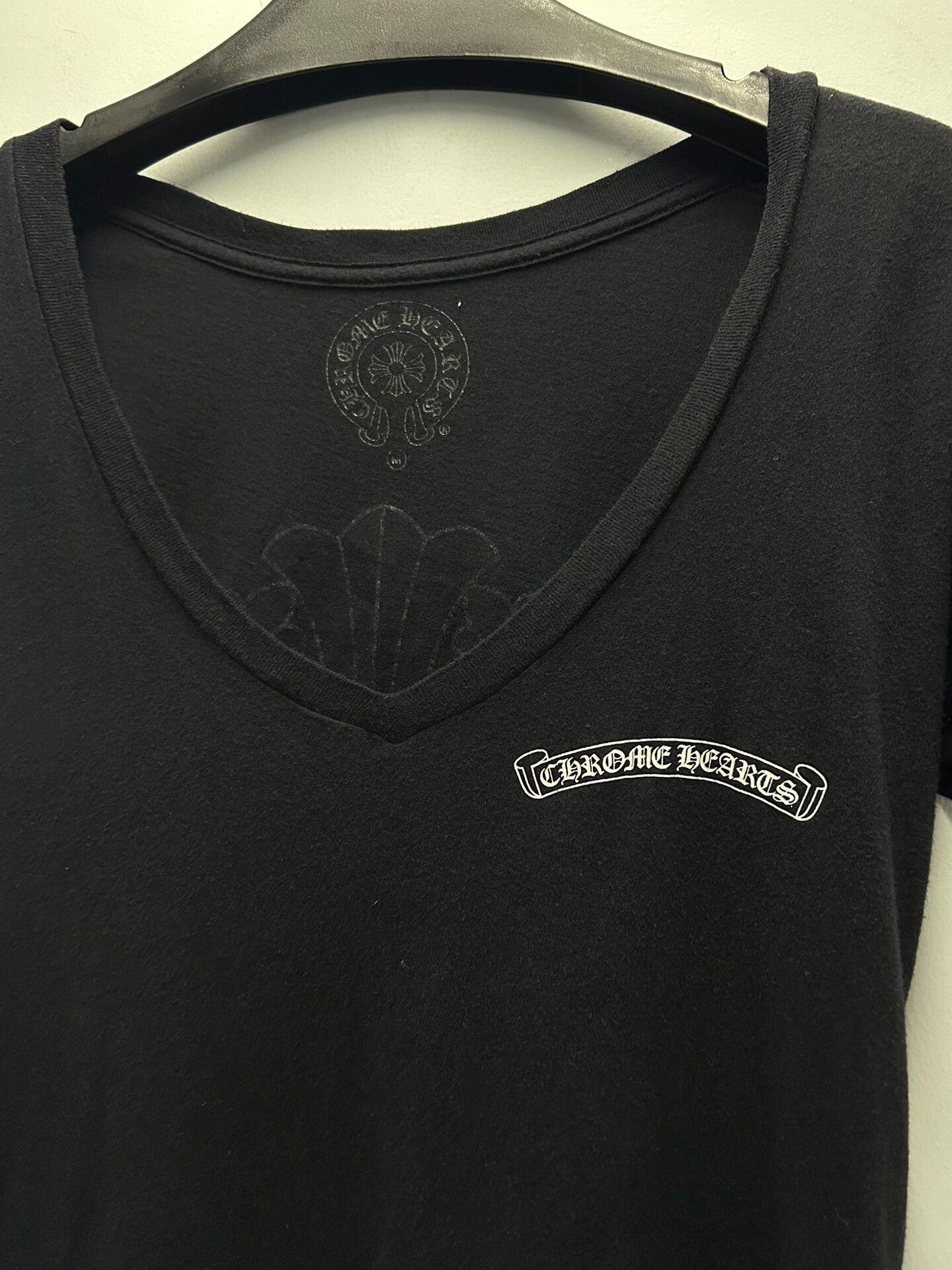 Chrome Hearts chrome hearts deep v short sleeve shirt Size US M / EU 48-50 / 2 - 3 Thumbnail