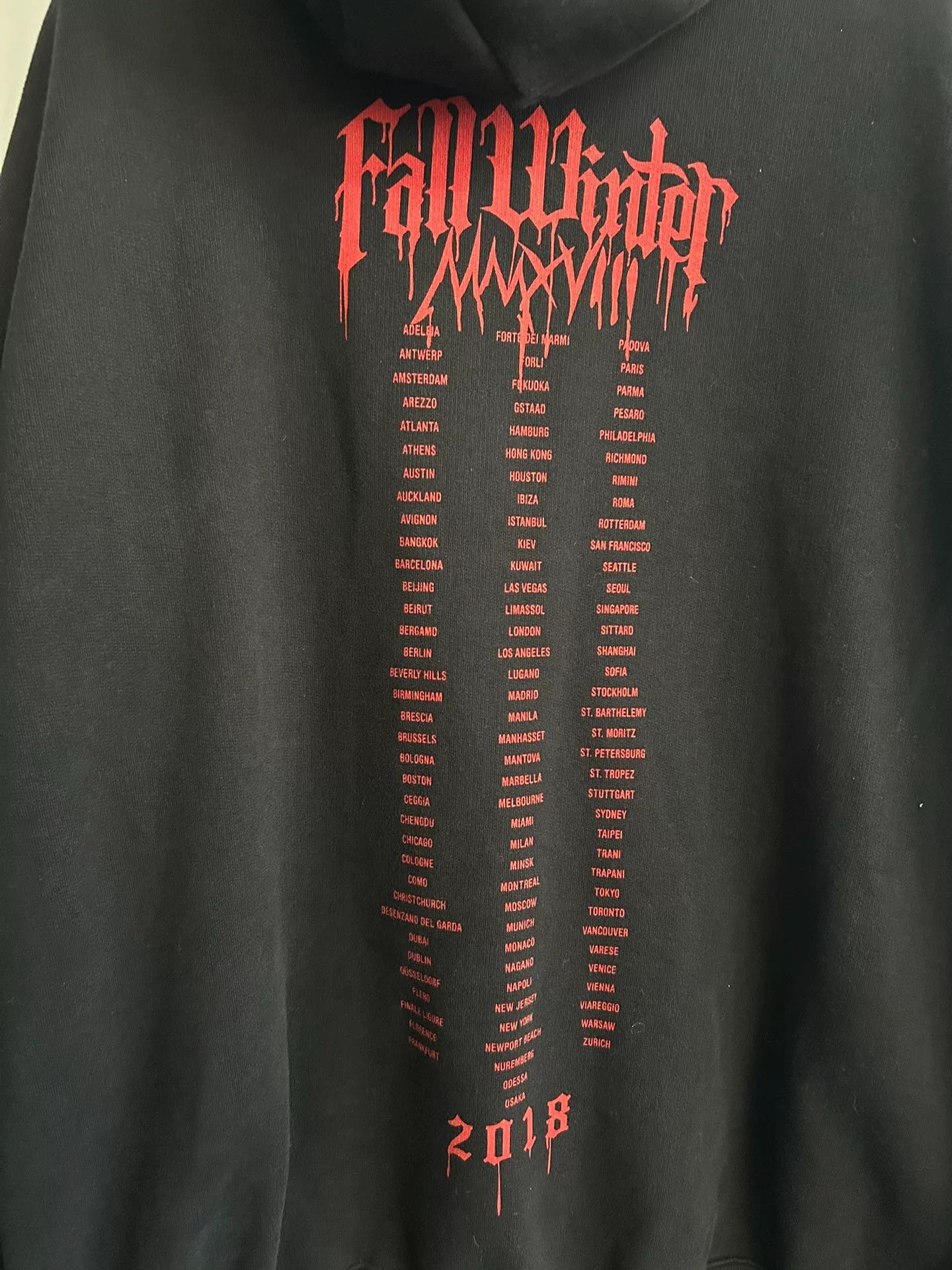 Vetements vetements black graphic hoodie sweatshirt 18ss Size US S / EU 44-46 / 1 - 4 Thumbnail