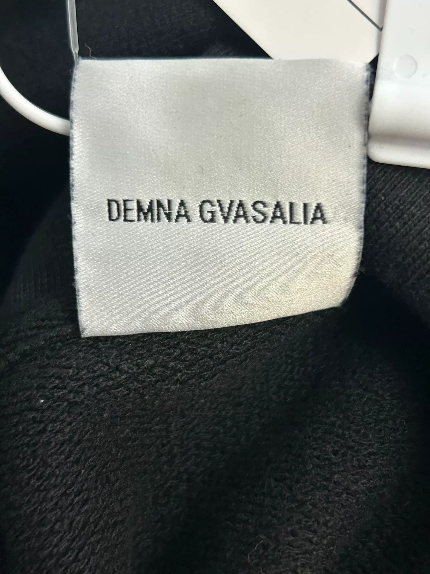 Vetements vetements black graphic hoodie sweatshirt 18ss Size US S / EU 44-46 / 1 - 6 Thumbnail