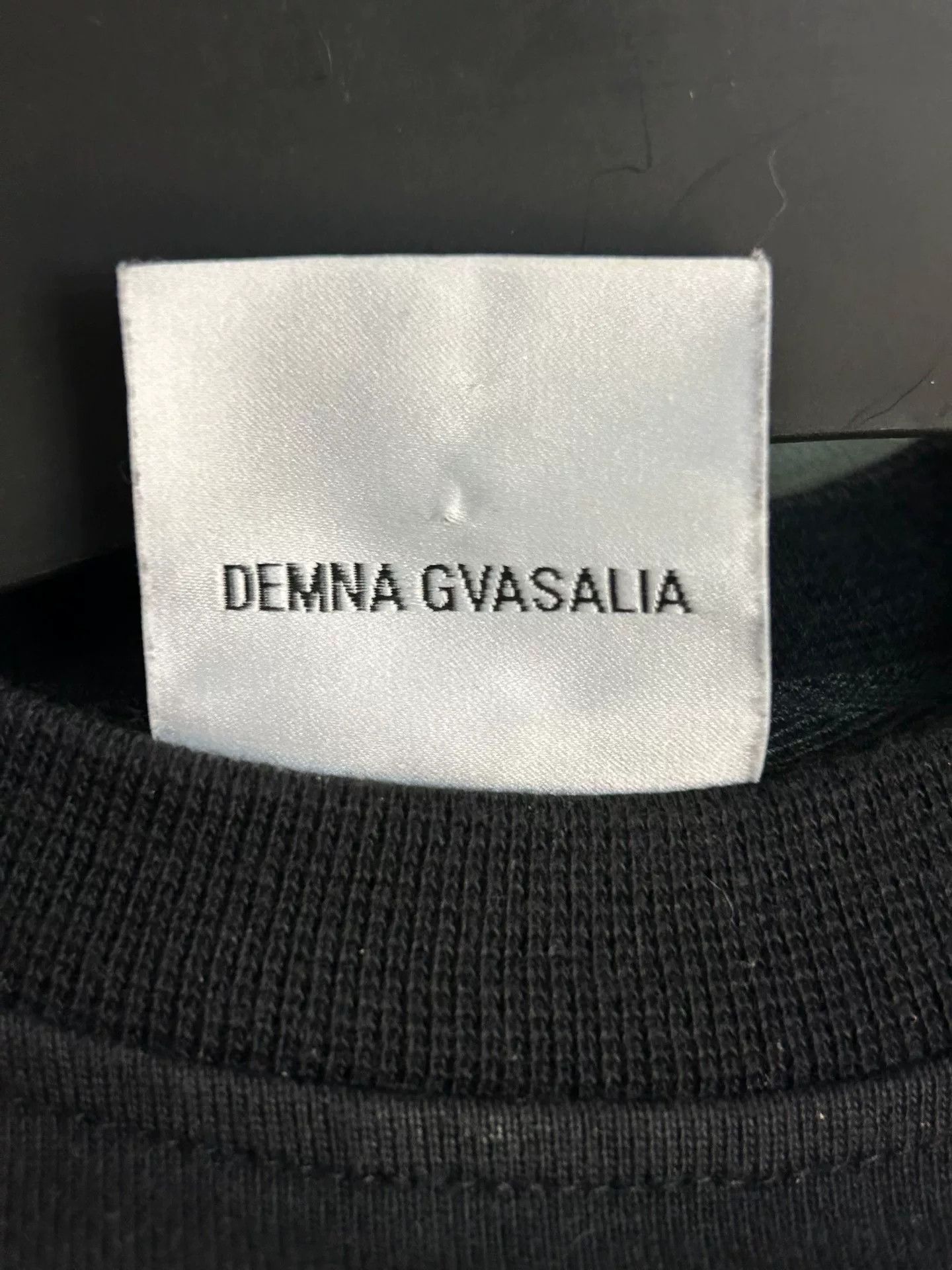 Vetements vetements long black hoodie with gothic design Size XS / US 0-2 / IT 36-38 - 7 Thumbnail