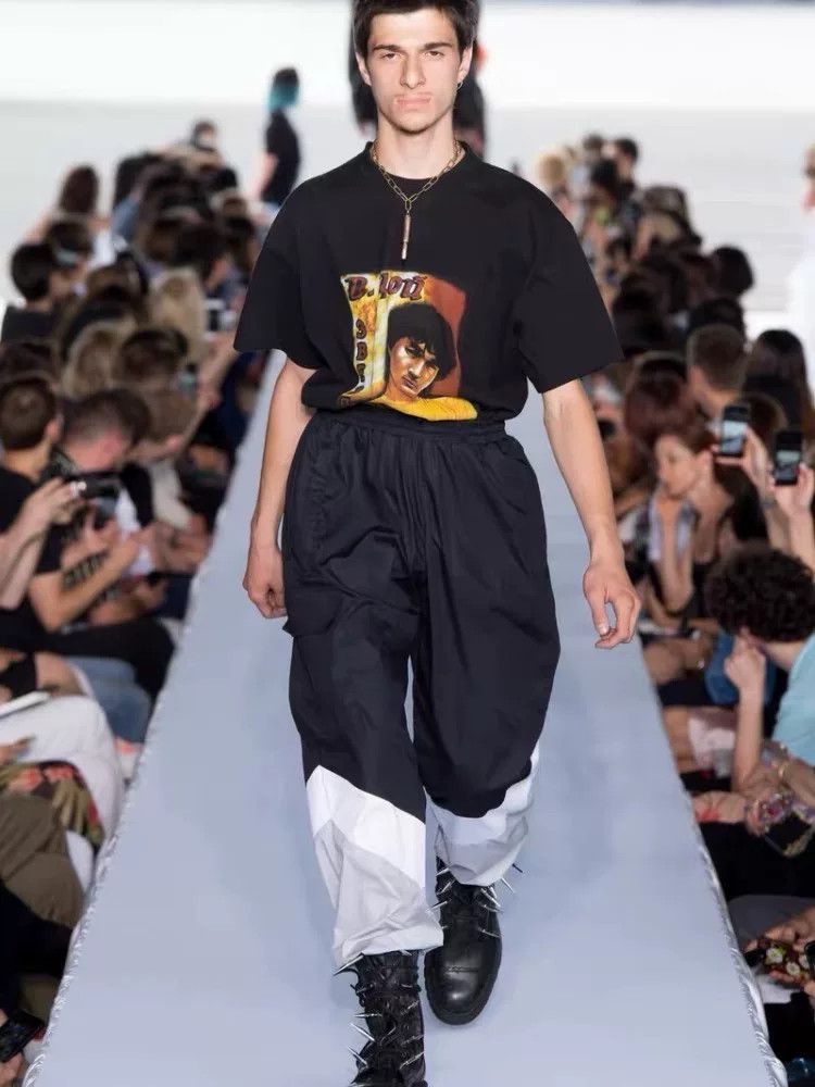 Vetements vetements 19ss viktor tsoi tribute t-shirt Size US M / EU 48-50 / 2 - 7 Thumbnail