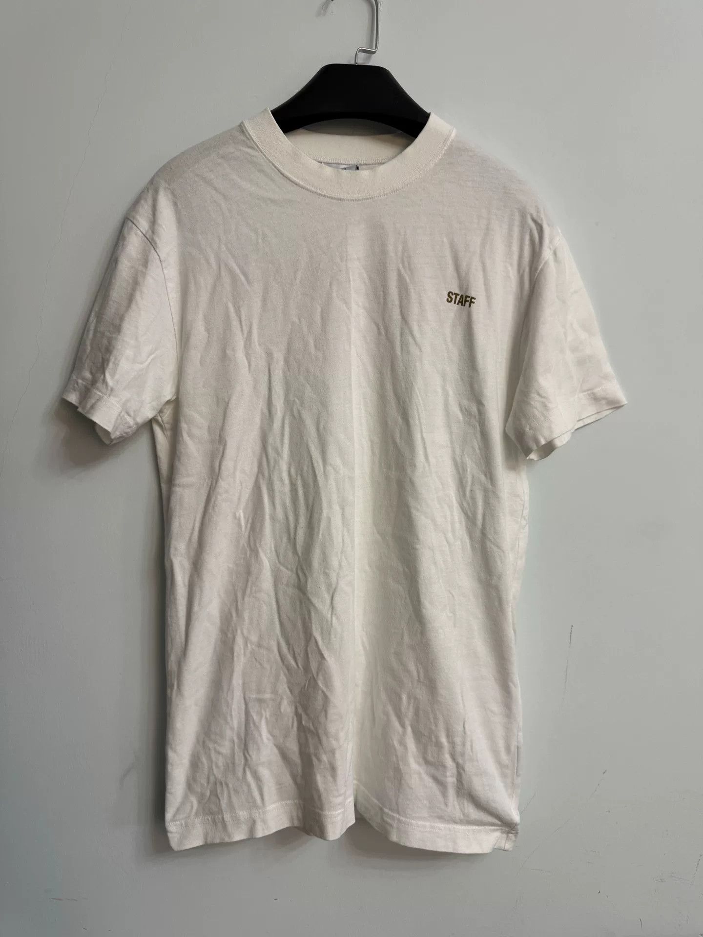 Vetements vetements classic white staff t-shirt size m Size US M / EU 48-50 / 2 - 2 Thumbnail
