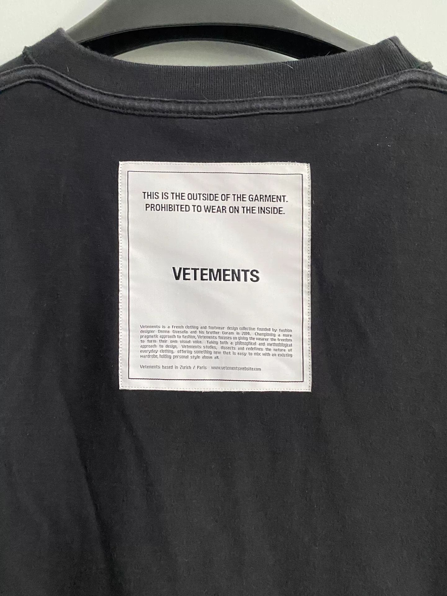 Vetements vetements patch logo short sleeve t-shirt Size US M / EU 48-50 / 2 - 3 Thumbnail
