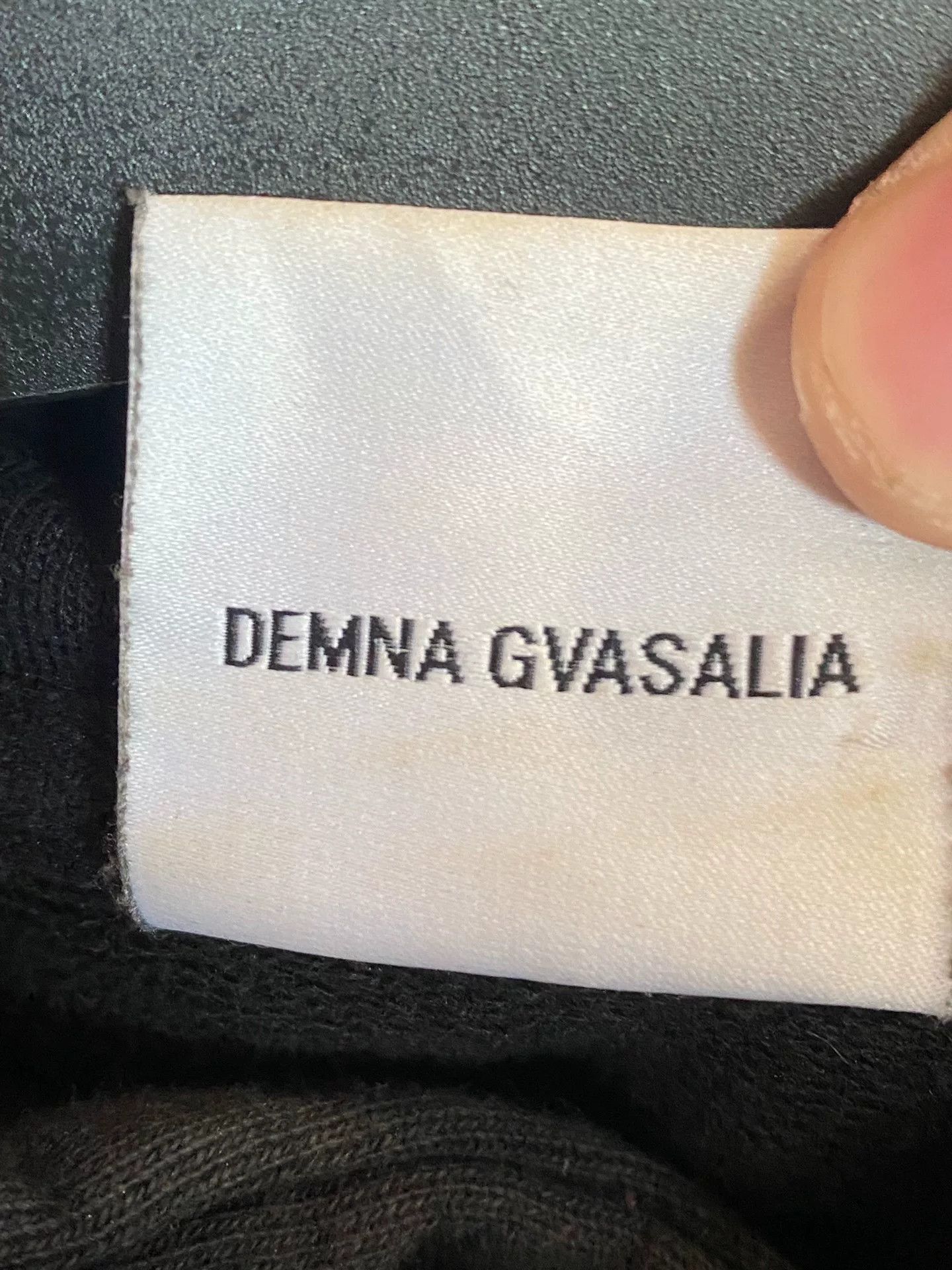 Vetements vetements black hooded sweatshirt with flag embroidery Size US S / EU 44-46 / 1 - 7 Thumbnail