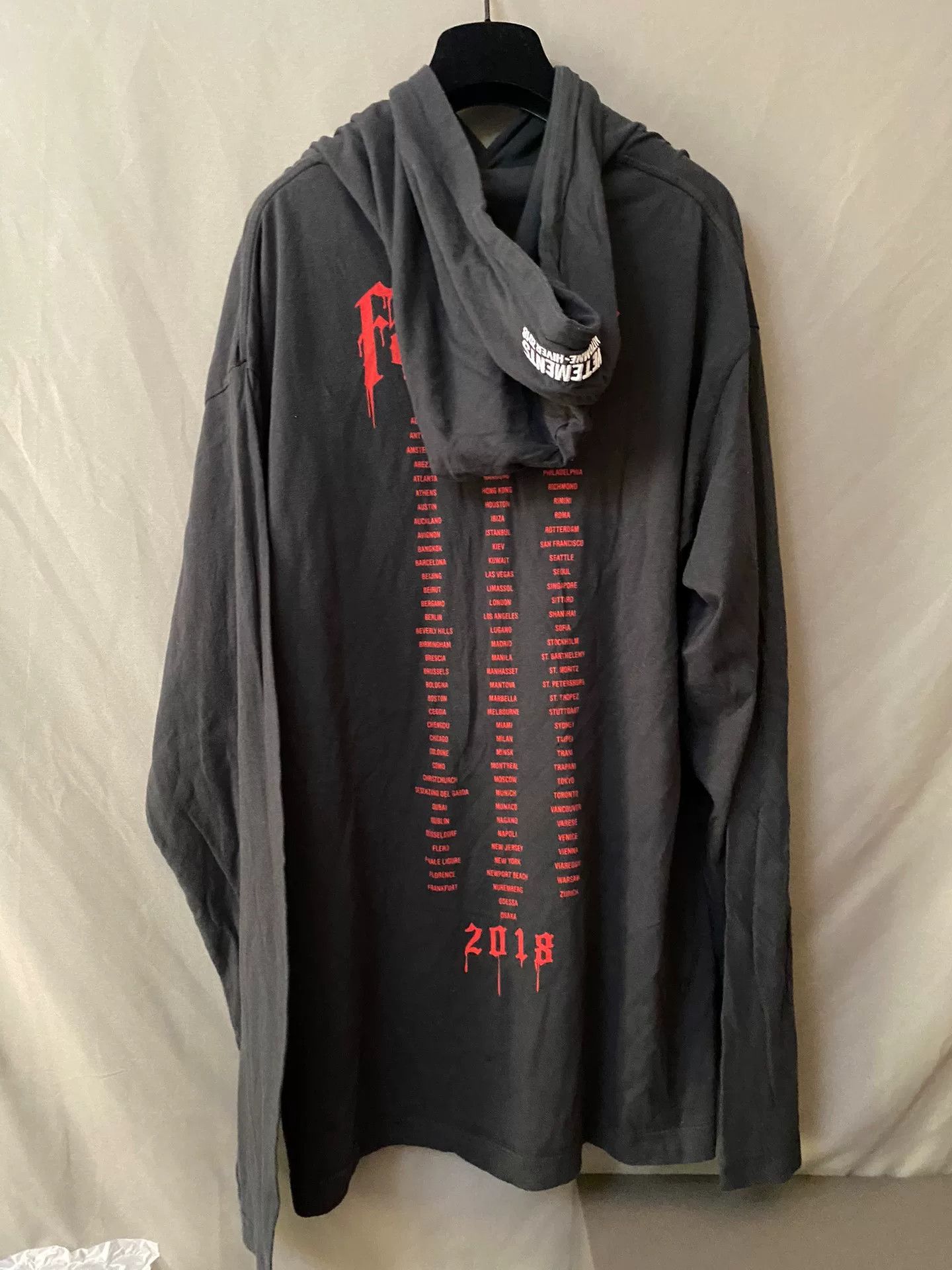 Vetements vetements lightweight hooded sweatshirt with graphic Size US S / EU 44-46 / 1 - 3 Thumbnail