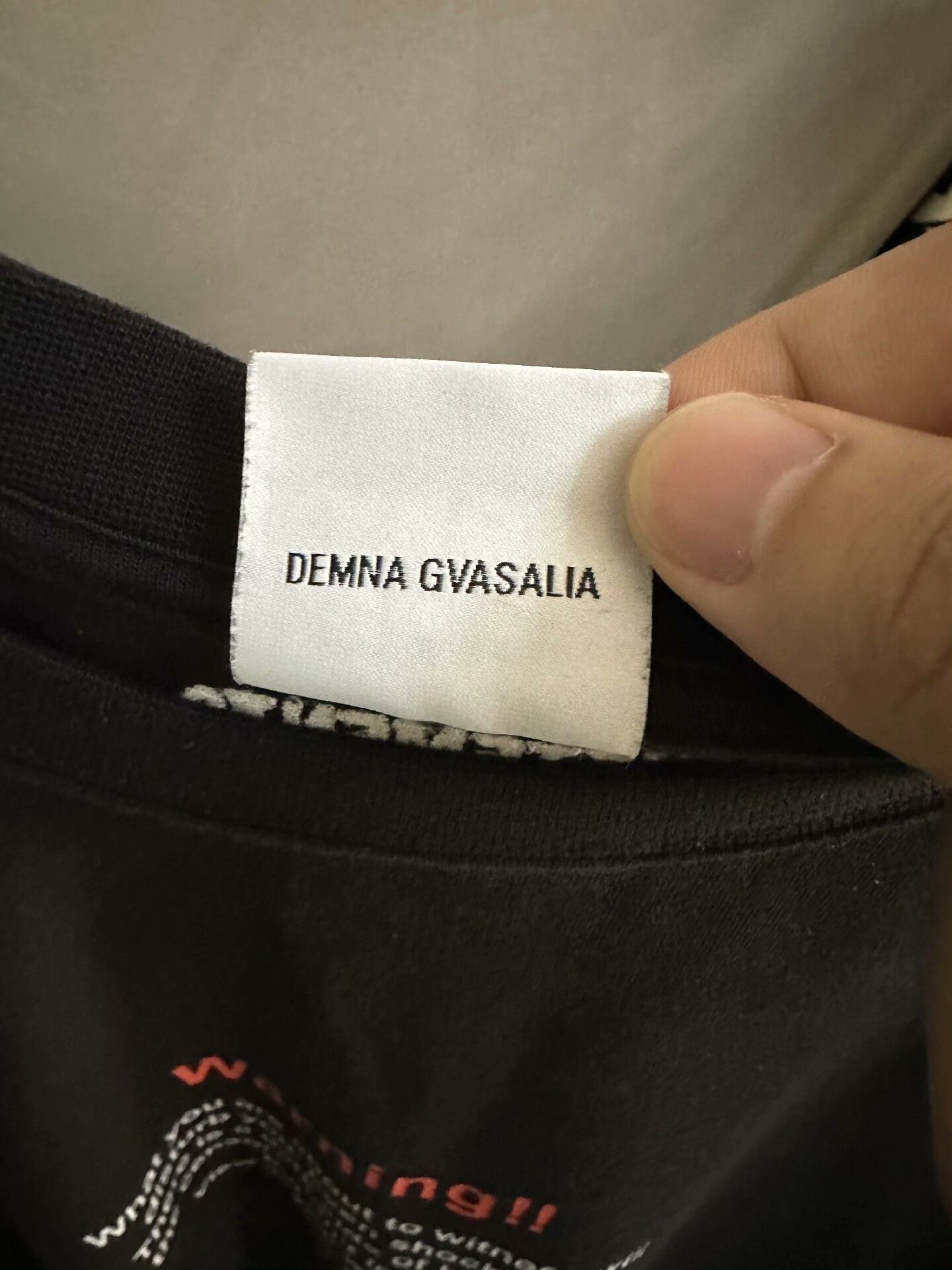 Vetements vetements warning short sleeve shirt rare find Size US L / EU 52-54 / 3 - 5 Thumbnail