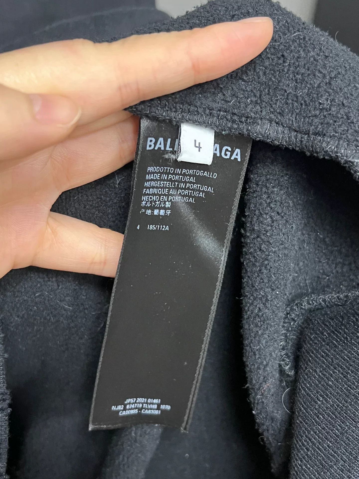 Balenciaga balenciaga 3b embroidered hoodie size 4 Size US M / EU 48-50 / 2 - 3 Thumbnail