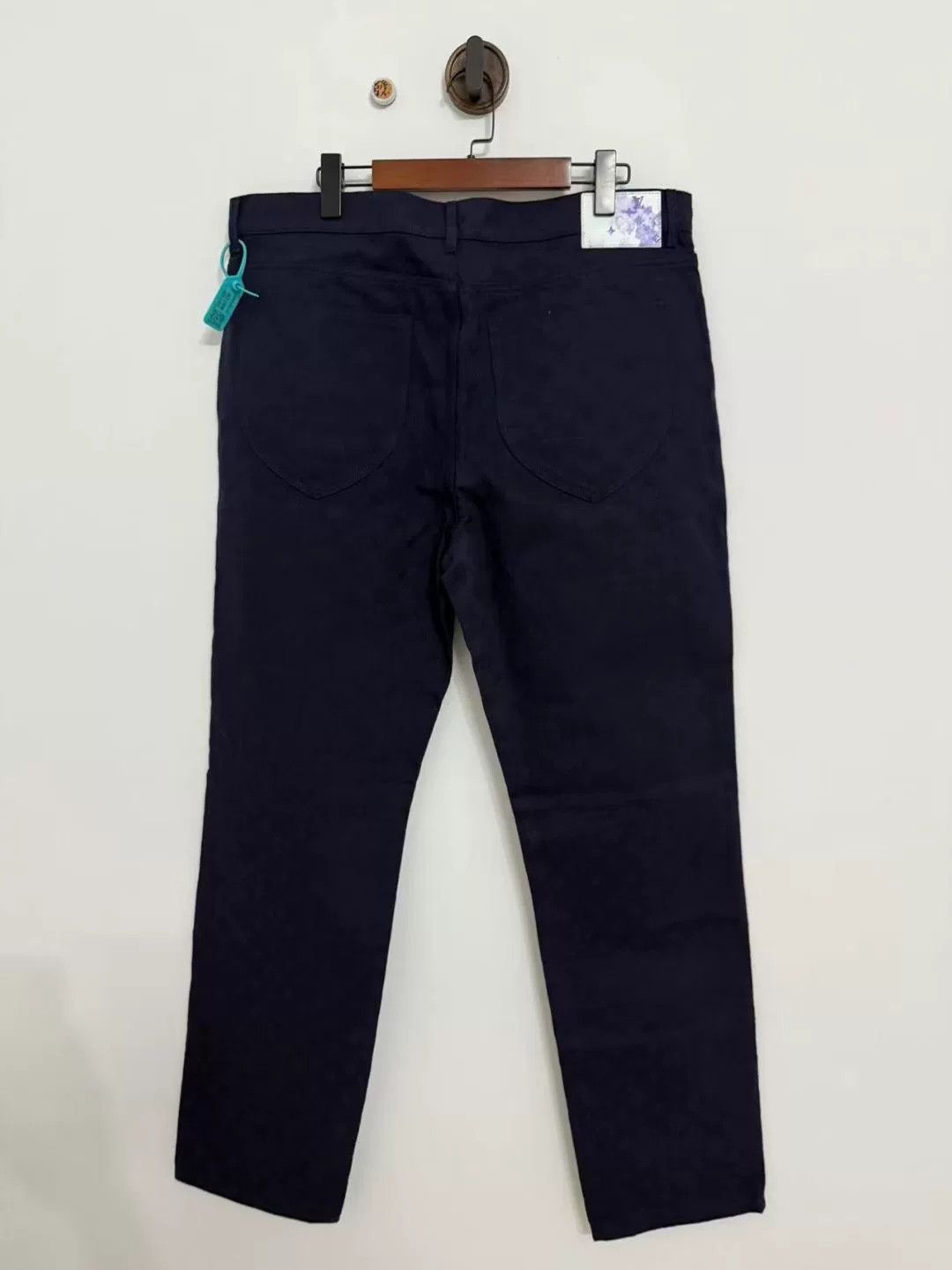 Louis Vuitton louis vuitton dark pattern logo denim jeans Size US 27 - 3 Thumbnail