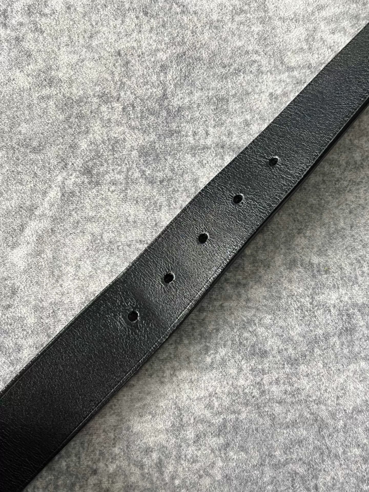 Louis Vuitton vintage lv embossed leather waist belt Size ONE SIZE - 9 Thumbnail