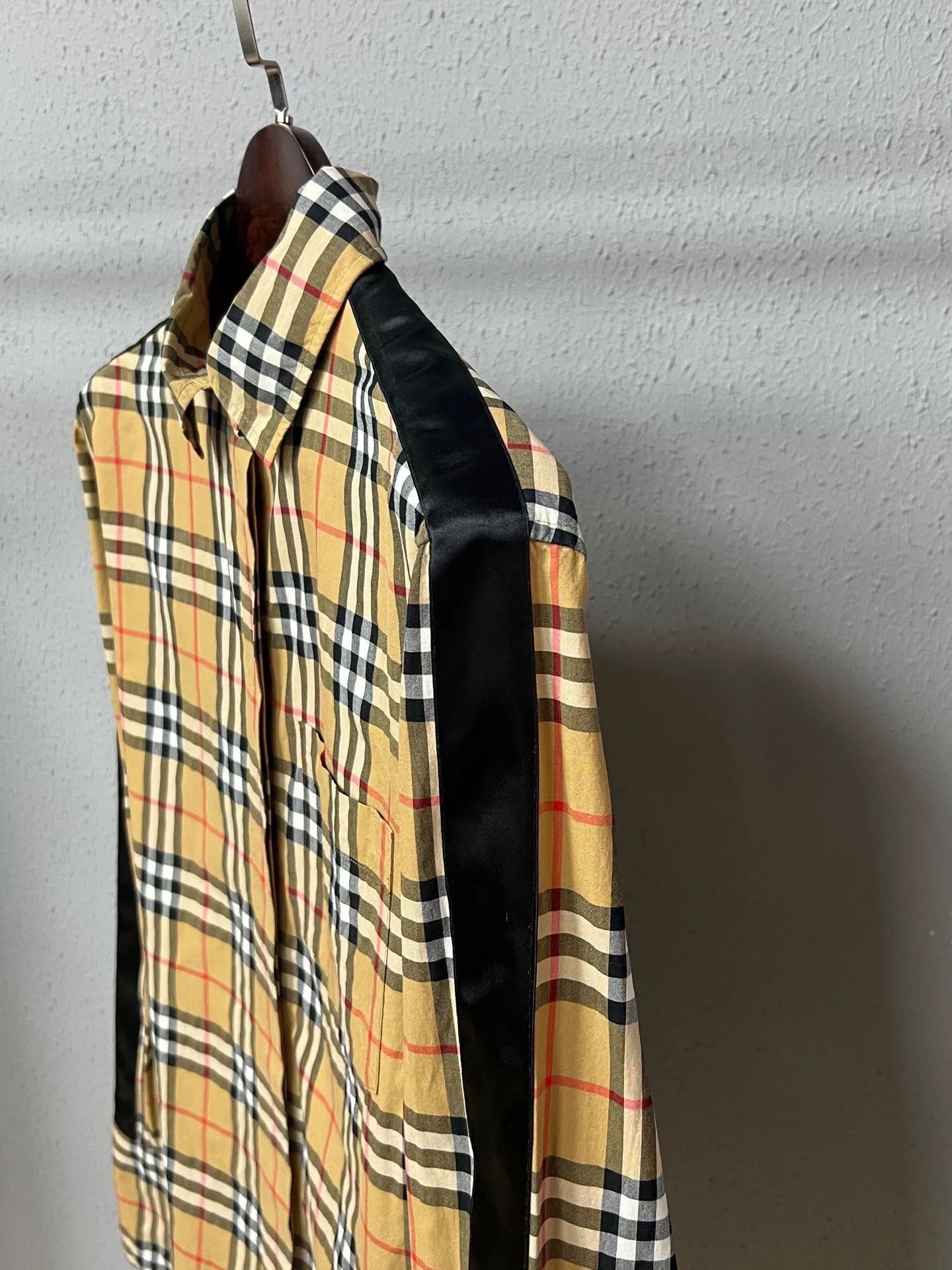 Burberry Burberry Black Trim Check Shirt Size L / US 10 / IT 46 - 3 Thumbnail