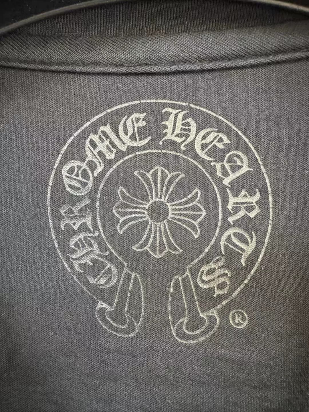 Chrome Hearts chrome hearts v-neck short sleeve t-shirt Size US M / EU 48-50 / 2 - 3 Thumbnail