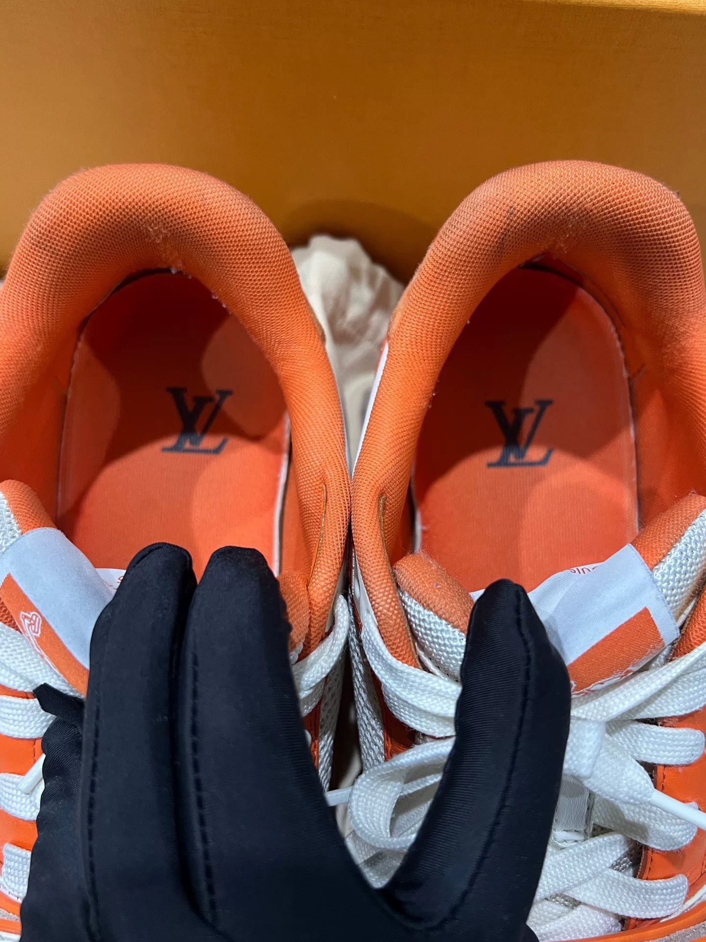 Louis Vuitton louis vuitton orange white velcro trainers Size US 6 / EU 39 - 4 Thumbnail