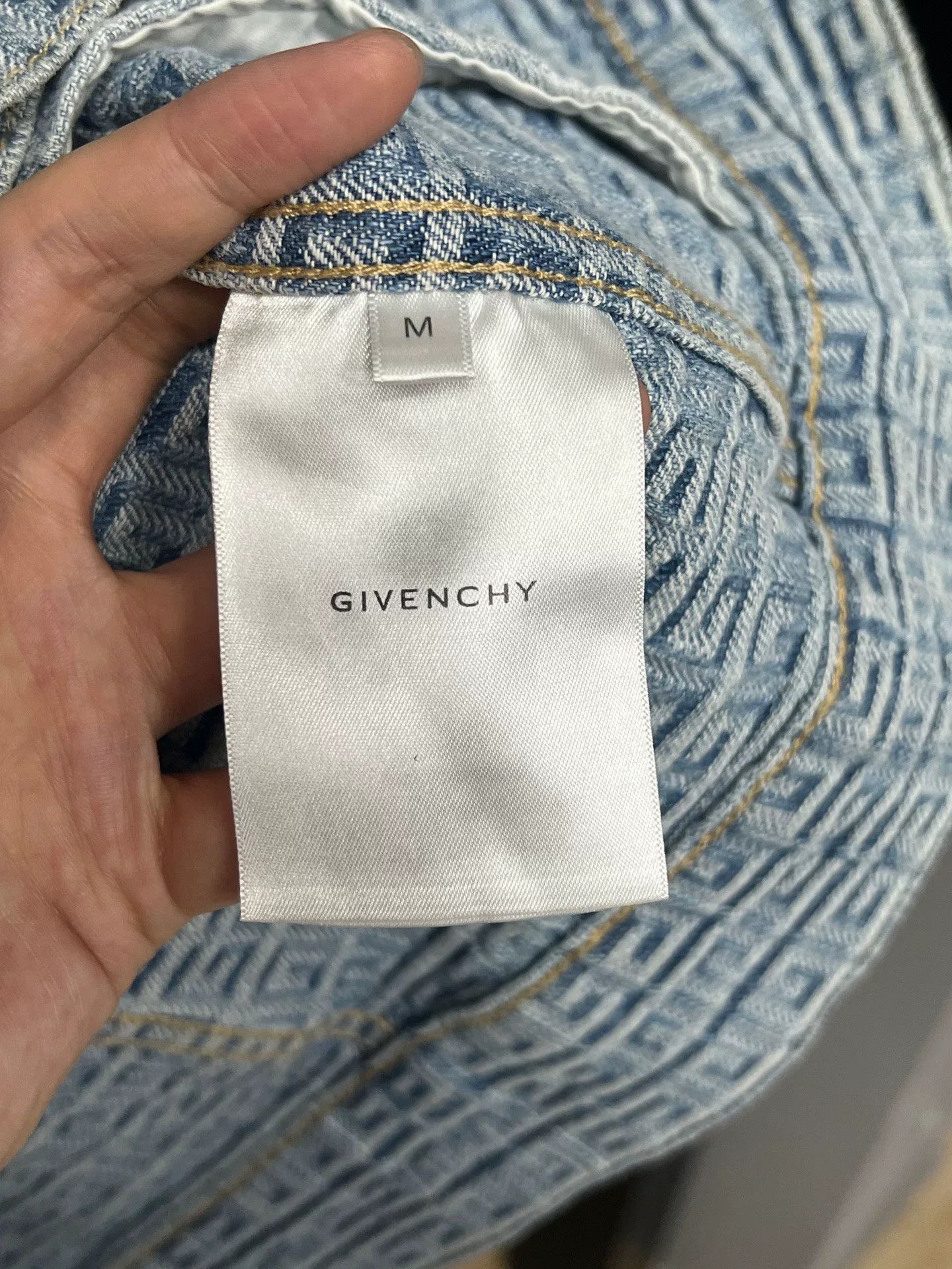 Givenchy Givenchy printed sleeveless vest for women Size US M / EU 48-50 / 2 - 4 Thumbnail