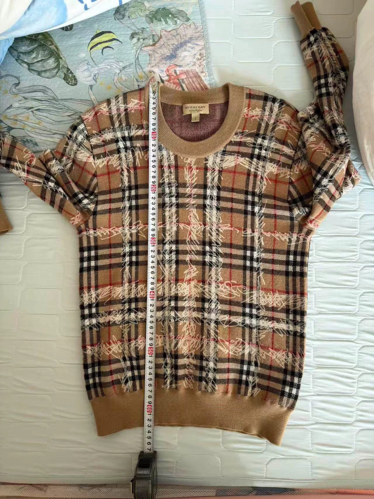 Burberry burberry graffiti check wool sweater Size S / US 4 / IT 40 - 6 Thumbnail