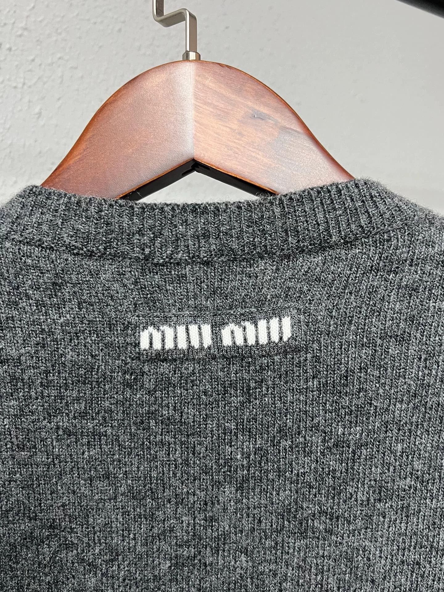 Miu Miu gray slogan cardigan from Miu Miu Size M / US 6-8 / IT 42-44 - 3 Thumbnail