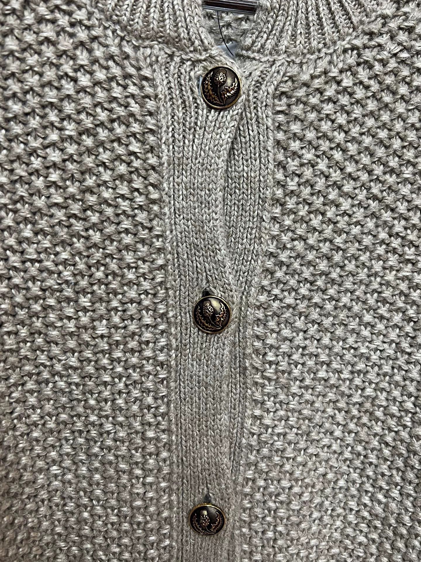 Loro Piana luxurious cashmere cardigan from Loro Piana Size M / US 6-8 / IT 42-44 - 3 Thumbnail