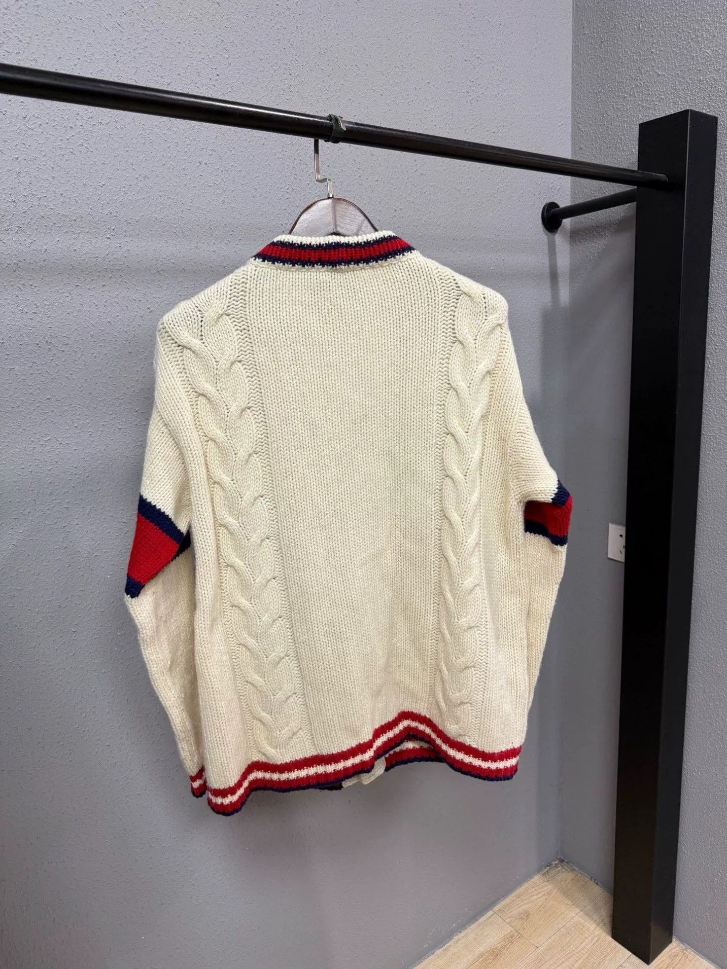 Gucci gucci cable knit cardigan for dogs Size US M / EU 48-50 / 2 - 2 Thumbnail
